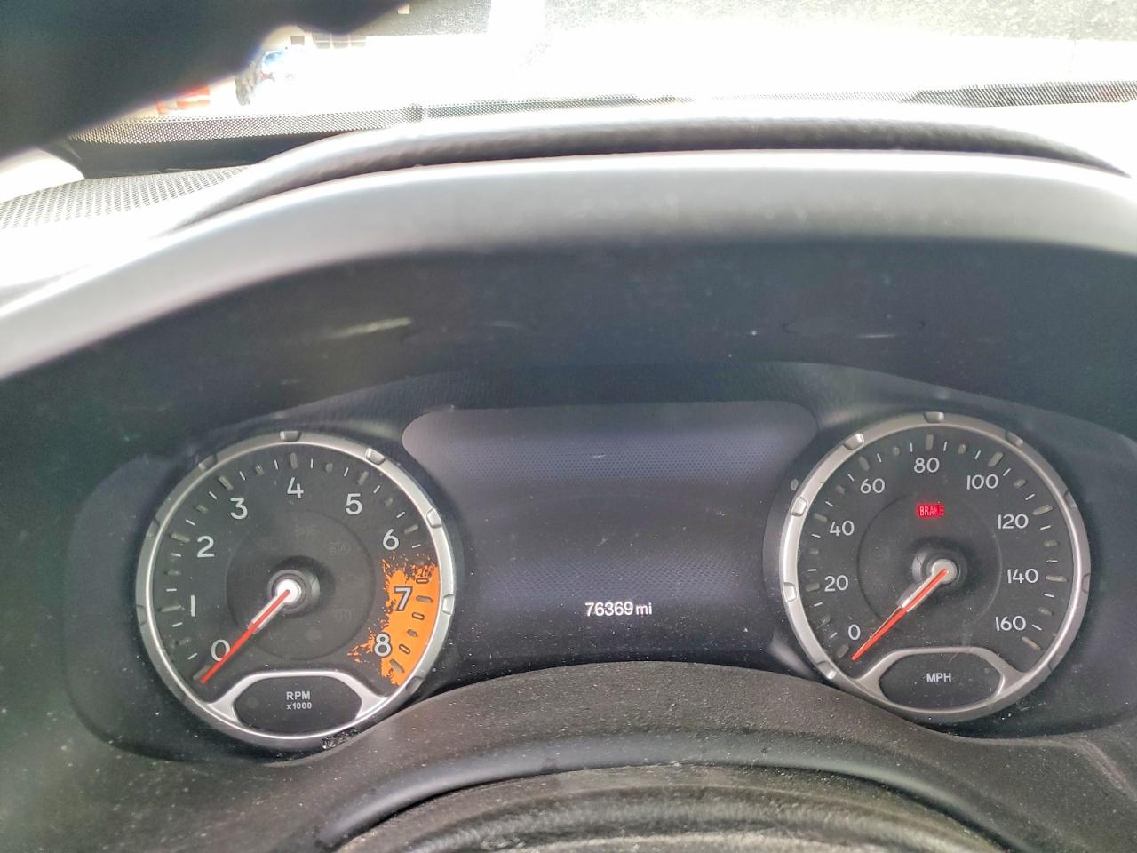 2015 Jeep Renegade Limited White vin: ZACCJBDT8FPC23254