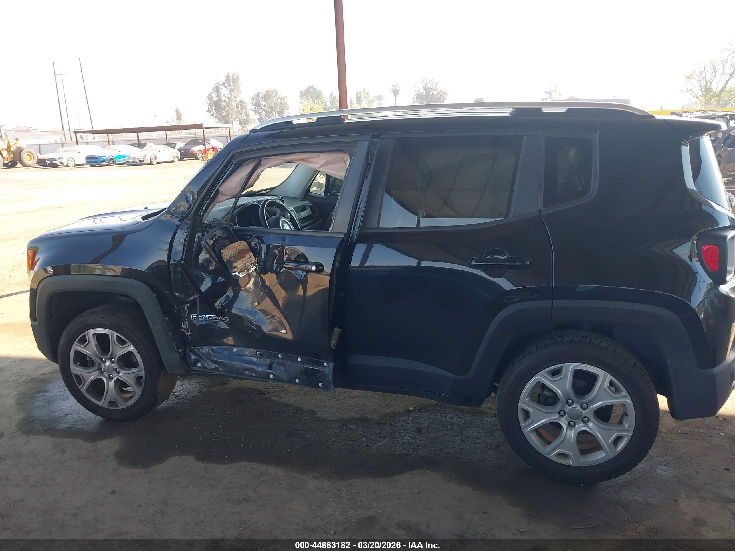 2015 Jeep Renegade Limited Black vin: ZACCJBDTXFPB98244