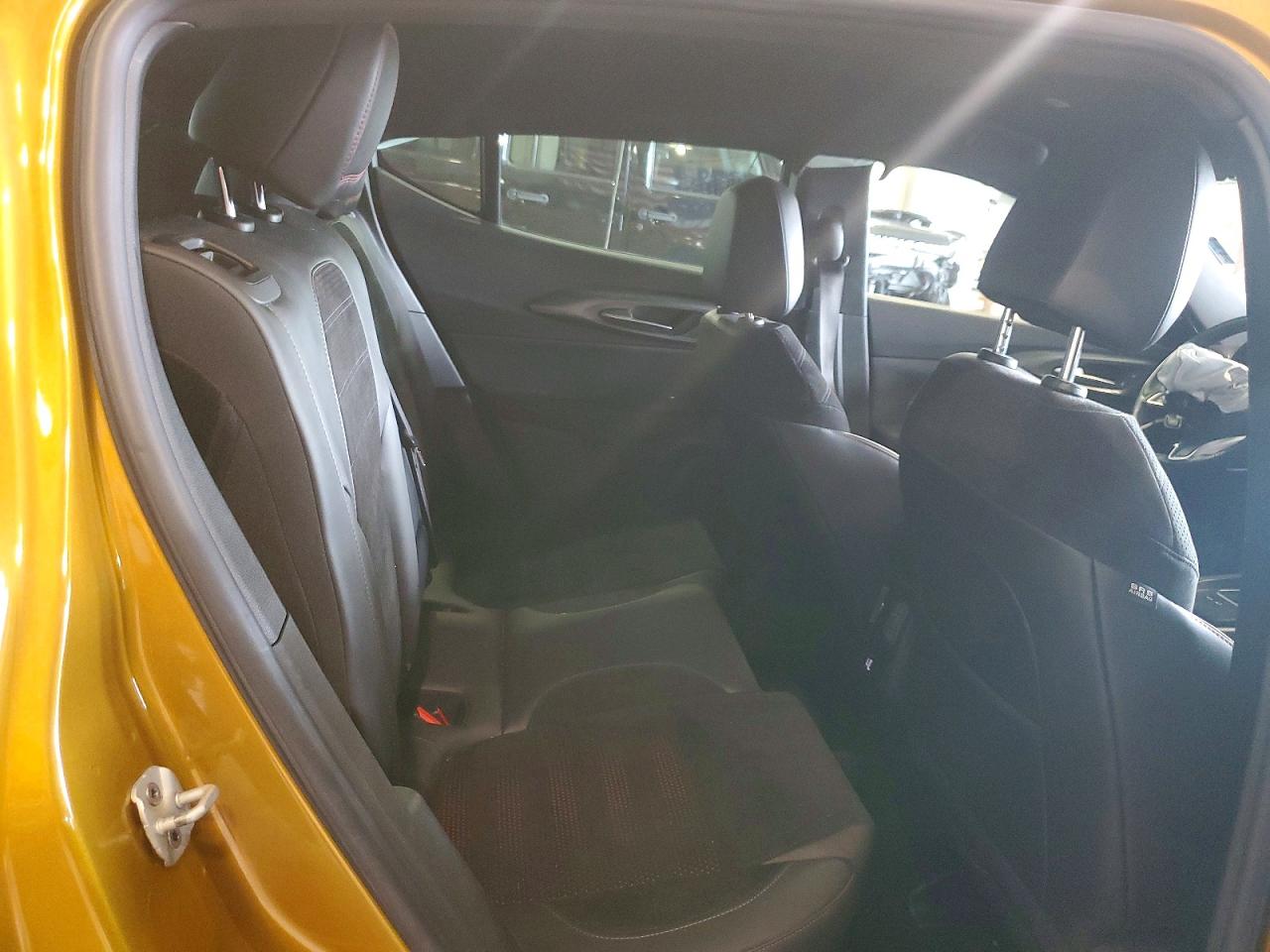 2023 Dodge Hornet Gt Gold vin: ZACNDFAN0P3A00888
