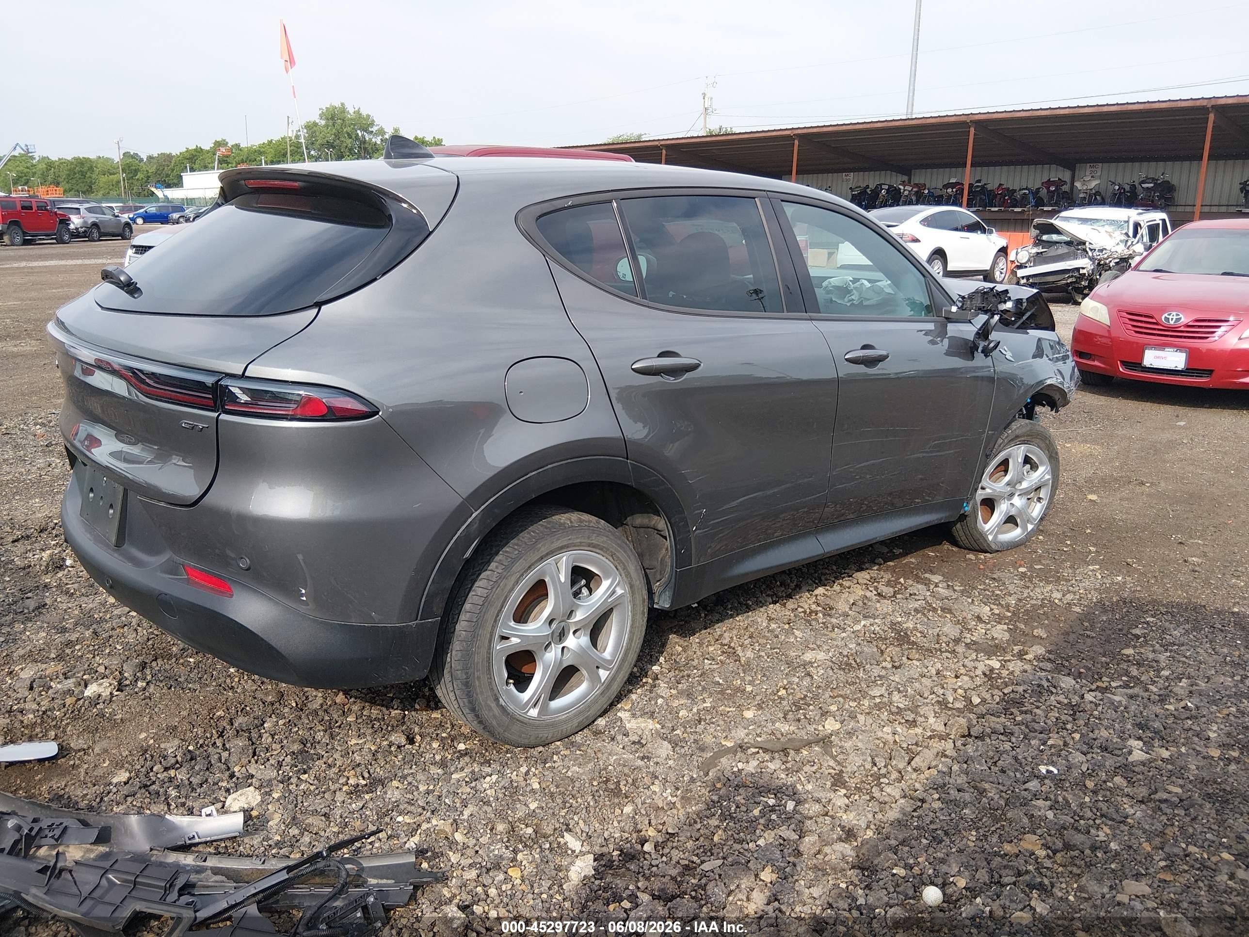 2024 Dodge Hornet Gt Plus Awd Gray vin: ZACNDFAN0R3A37832