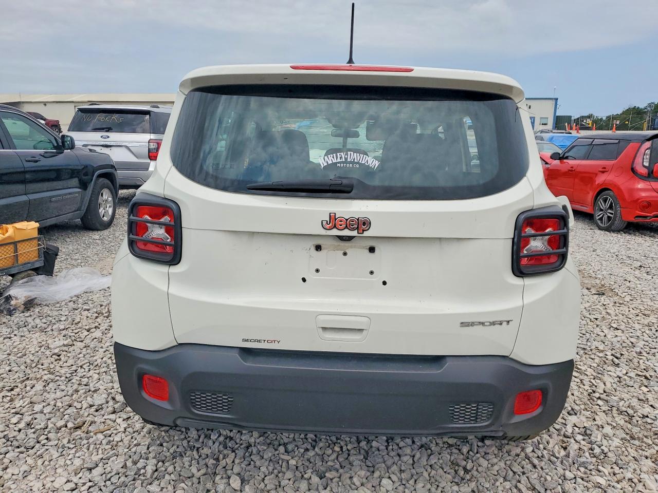 2020 Jeep Renegade Sport White vin: ZACNJAAB1LPL01297