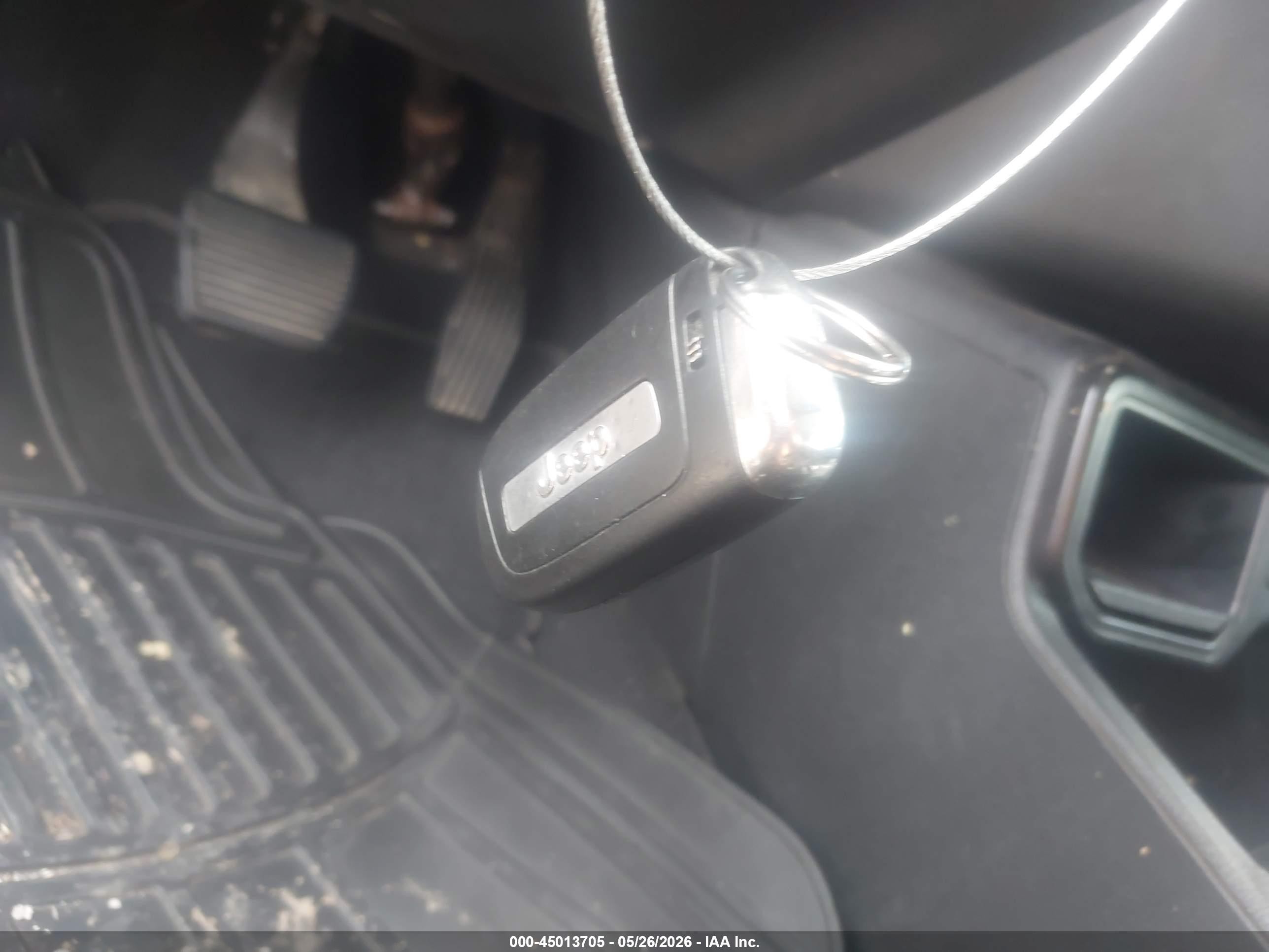 2019 Jeep Renegade Sport Fwd Silver vin: ZACNJAAB2KPK77901