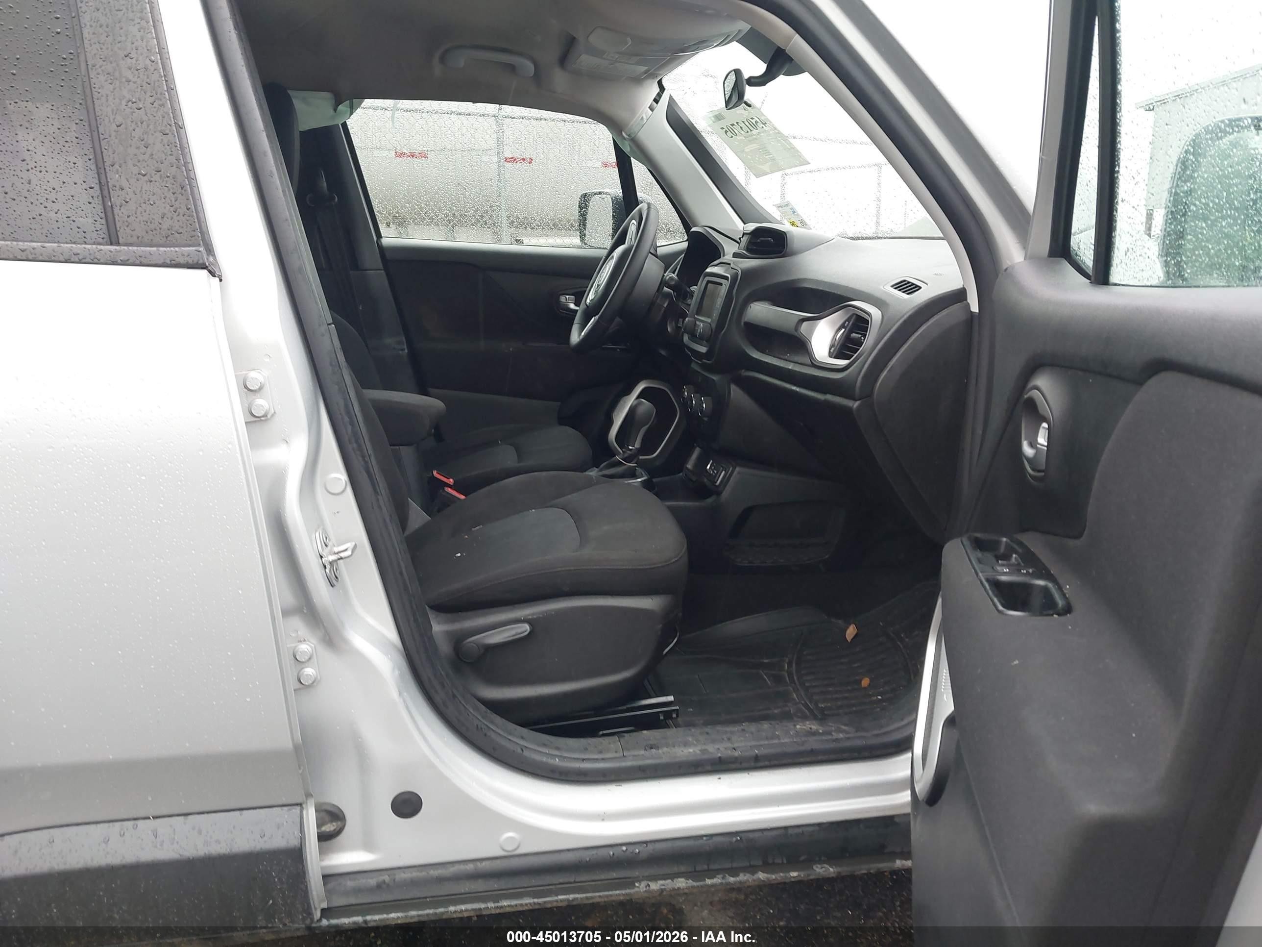 2019 Jeep Renegade Sport Fwd Silver vin: ZACNJAAB2KPK77901
