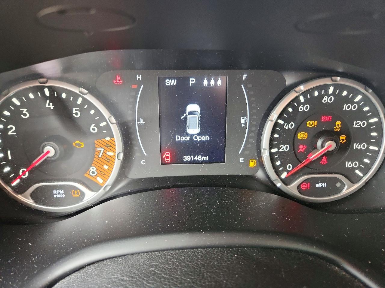 2019 Jeep Renegade Latitude Red vin: ZACNJABB1KPK20524