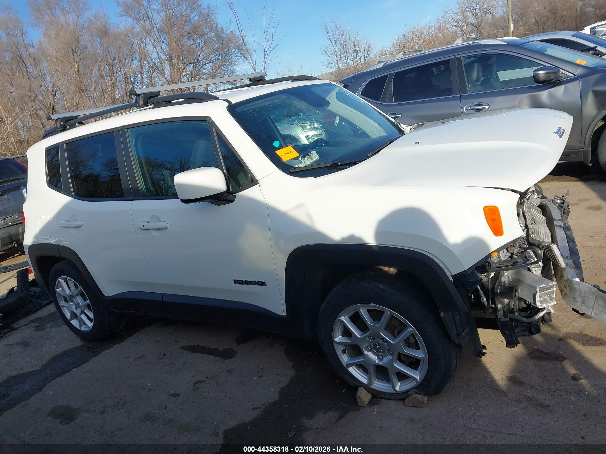 2019 Jeep Renegade Latitude Fwd White vin: ZACNJABB1KPK31961