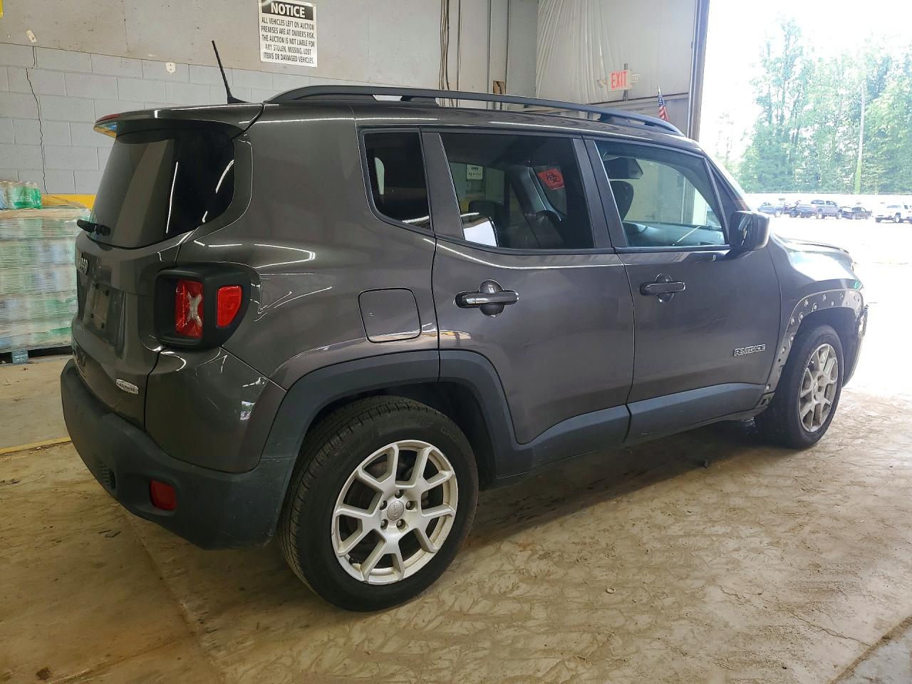 2019 Jeep Renegade Latitude Серый vin: ZACNJABB2KPK07880