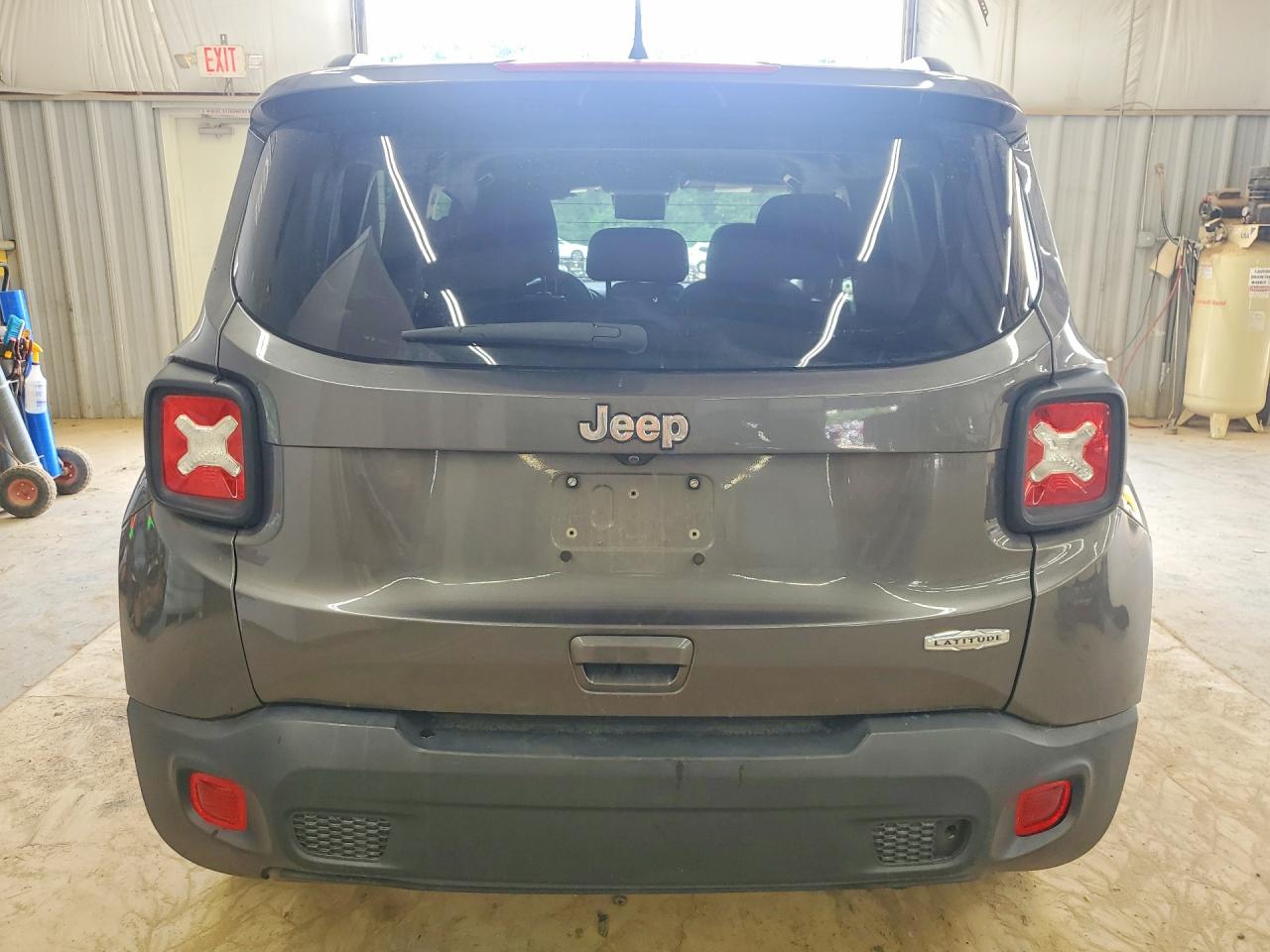 2019 Jeep Renegade Latitude Серый vin: ZACNJABB2KPK07880