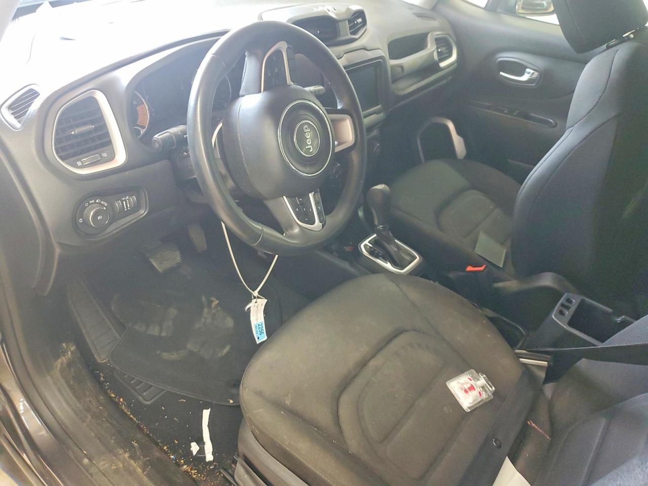 2019 Jeep Renegade Latitude Серый vin: ZACNJABB2KPK07880