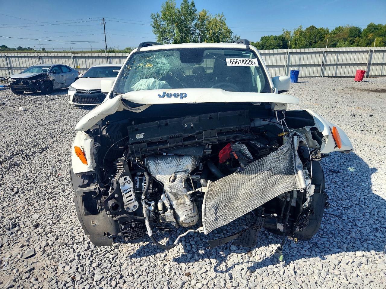 2020 Jeep Renegade Latitude White vin: ZACNJABB6LPL83543