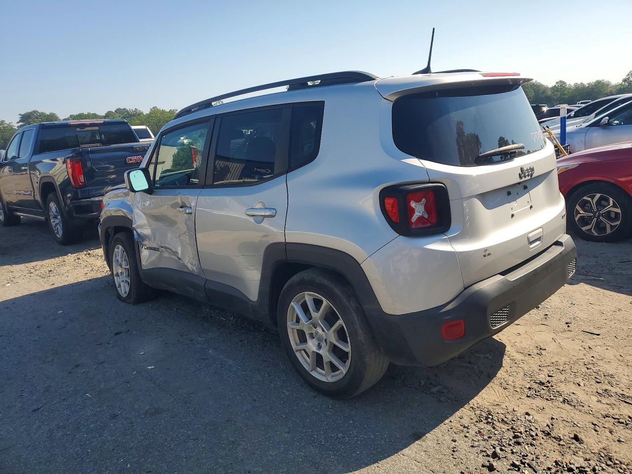 2019 Jeep Renegade Latitude Silver vin: ZACNJABB7KPK04750