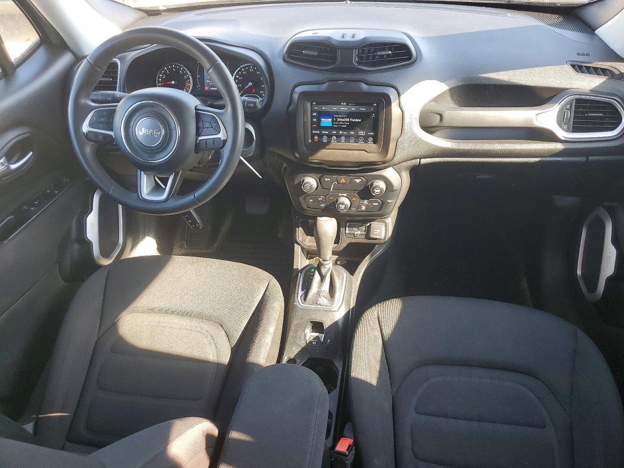 2019 Jeep Renegade Latitude Silver vin: ZACNJABB7KPK04750