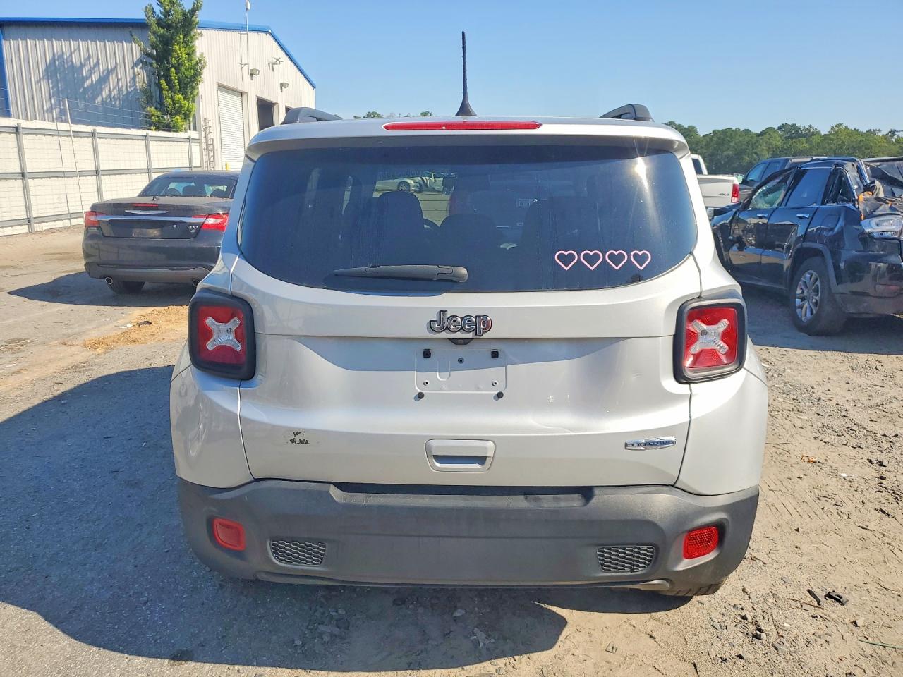 2019 Jeep Renegade Latitude Silver vin: ZACNJABB7KPK04750