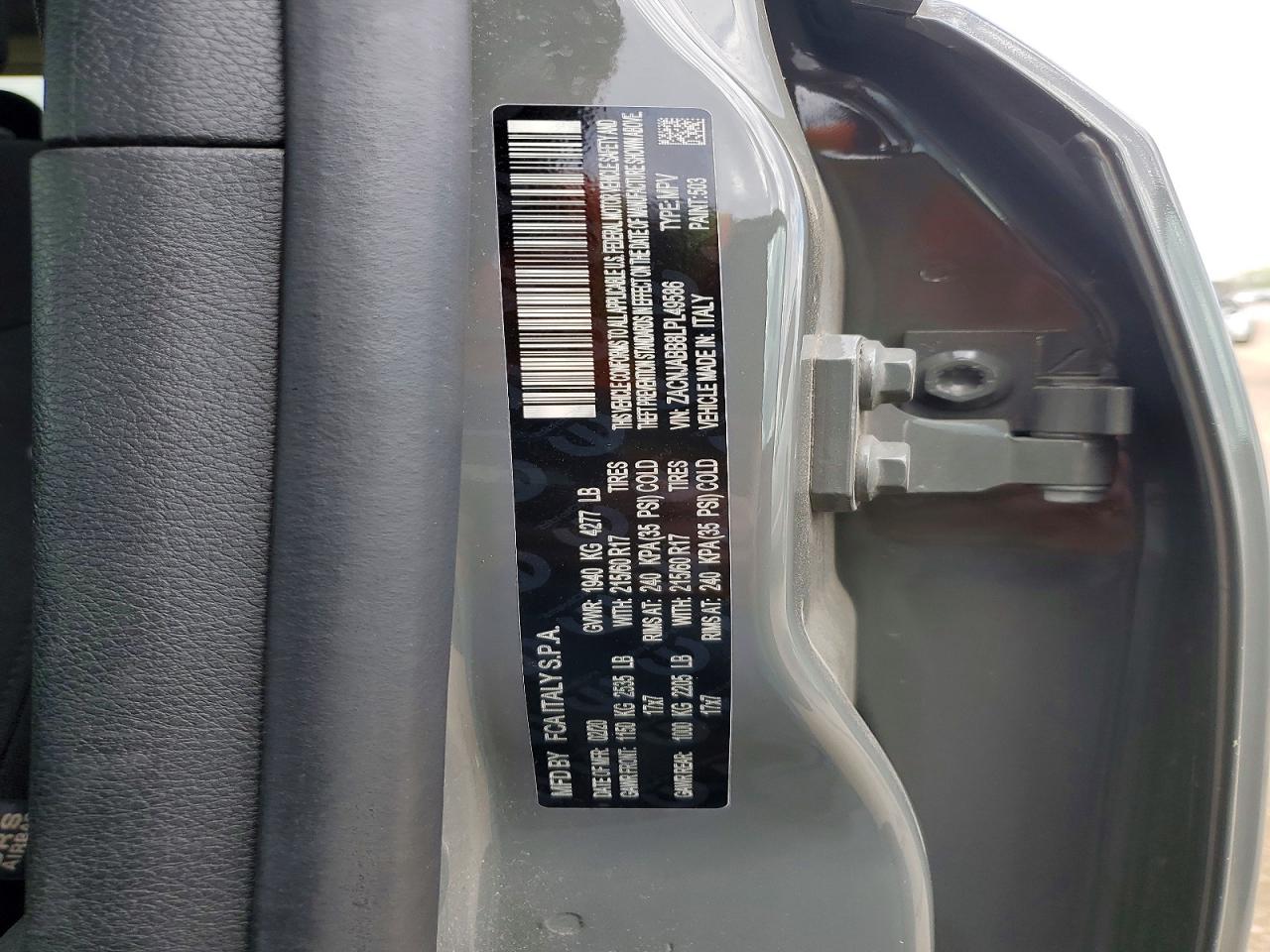 2020 Jeep Renegade Latitude Gray vin: ZACNJABB8LPL49586