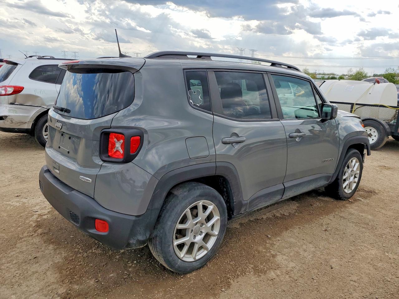 2020 Jeep Renegade Latitude Gray vin: ZACNJABB8LPL49586