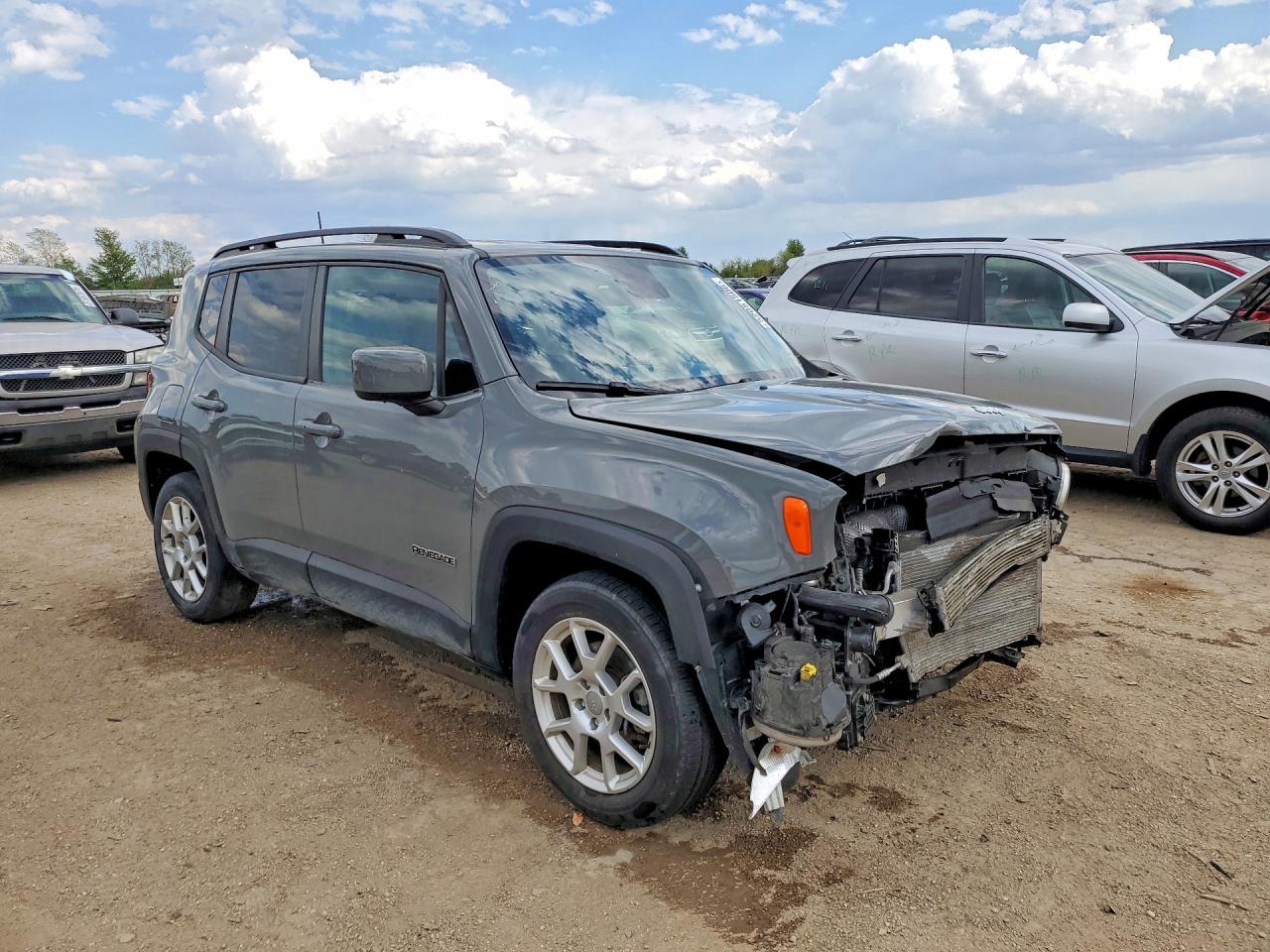 2020 Jeep Renegade Latitude Gray vin: ZACNJABB8LPL49586