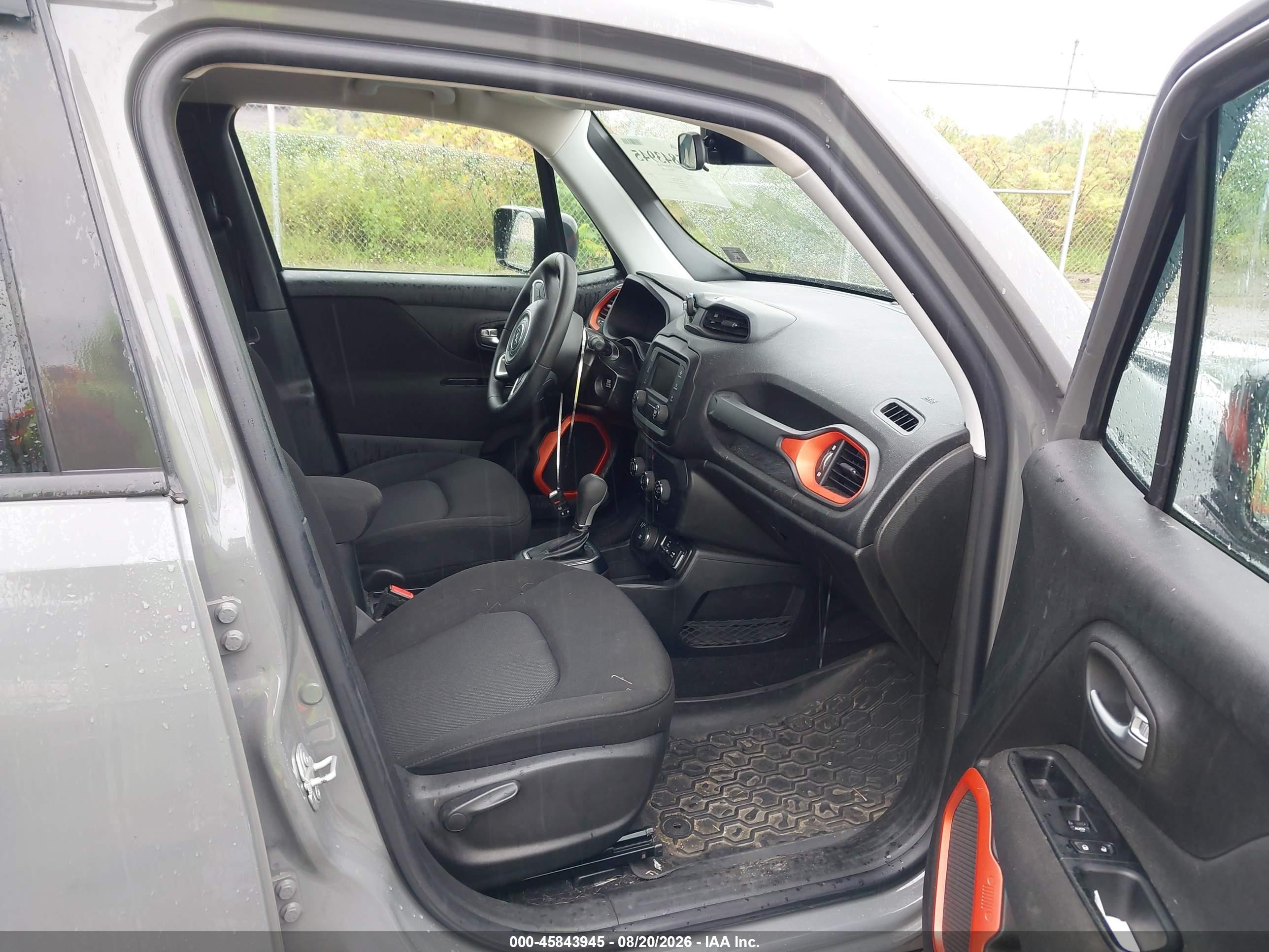 2019 Jeep Renegade Upland 4x4 Серый vin: ZACNJBAB8KPK49185