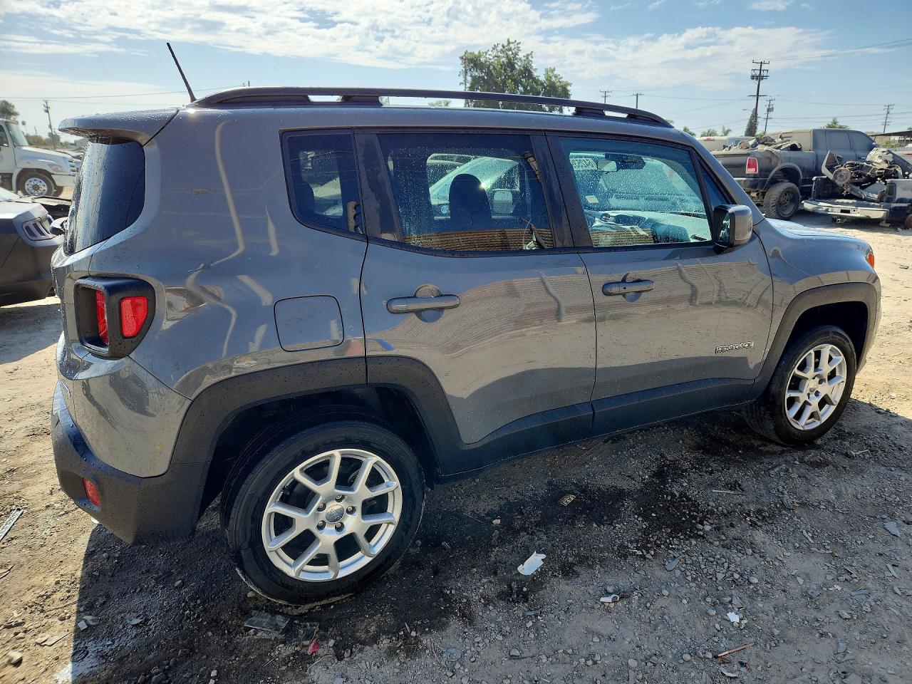 2019 Jeep Renegade Latitude Gray vin: ZACNJBBB0KPK64326