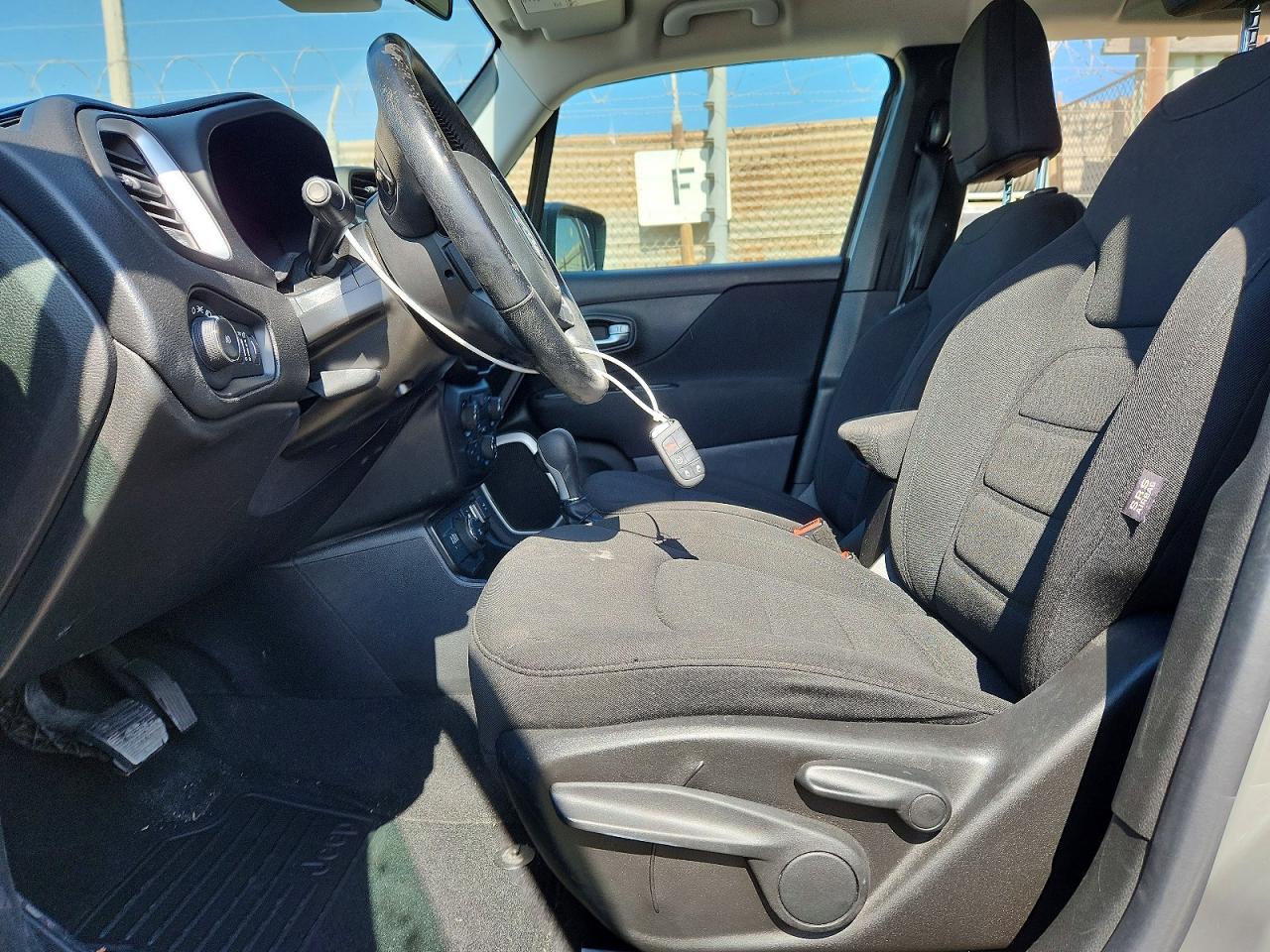 2019 Jeep Renegade Latitude Gray vin: ZACNJBBB0KPK64326