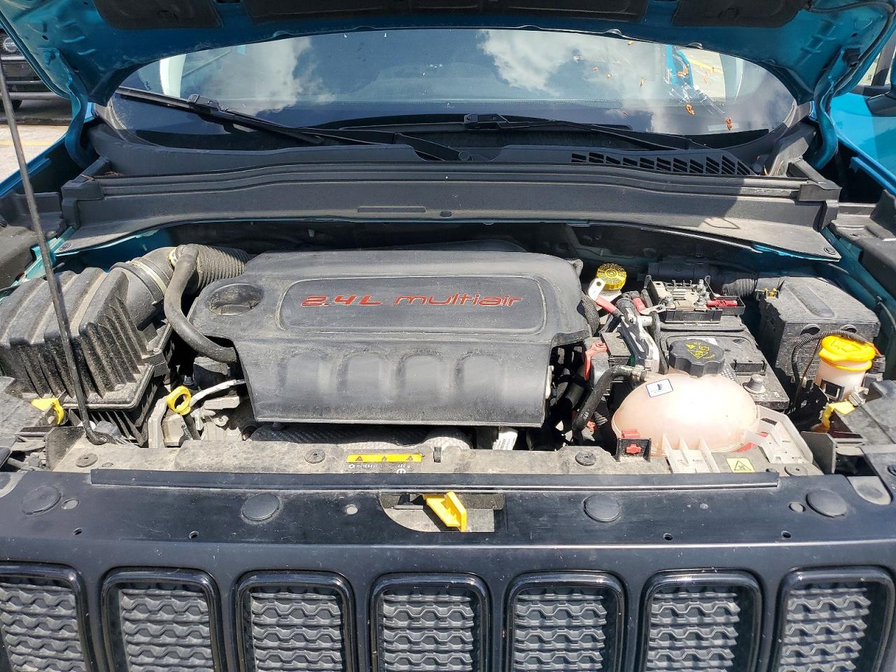 2020 Jeep Renegade Latitude Blue vin: ZACNJBBB0LPL20332
