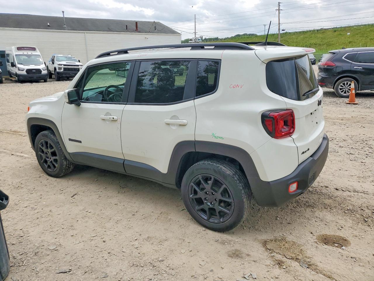 2020 Jeep Renegade Latitude White vin: ZACNJBBB1LPL89353
