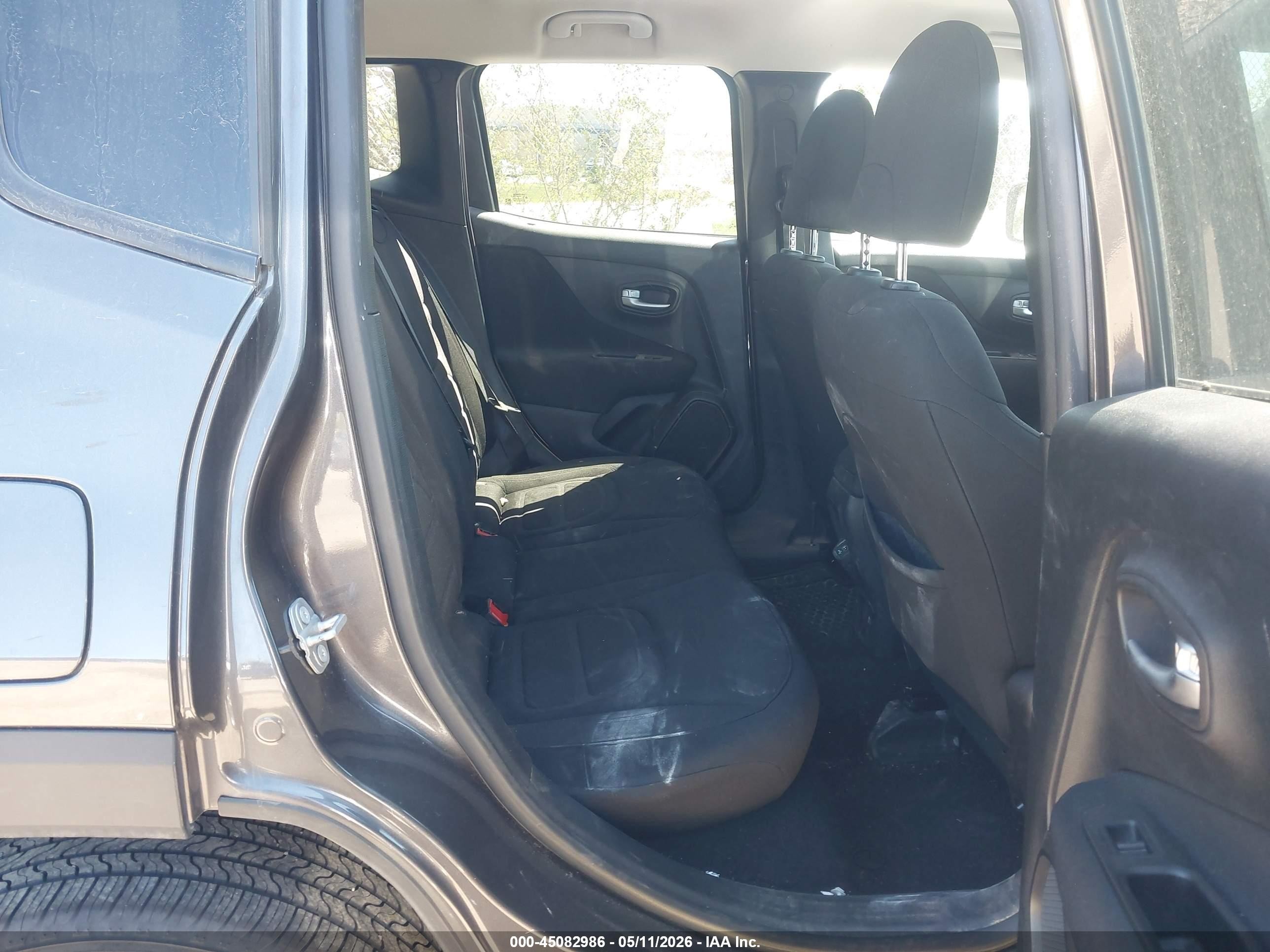 2020 Jeep Renegade Latitude Серый vin: ZACNJBBB6LPL90868