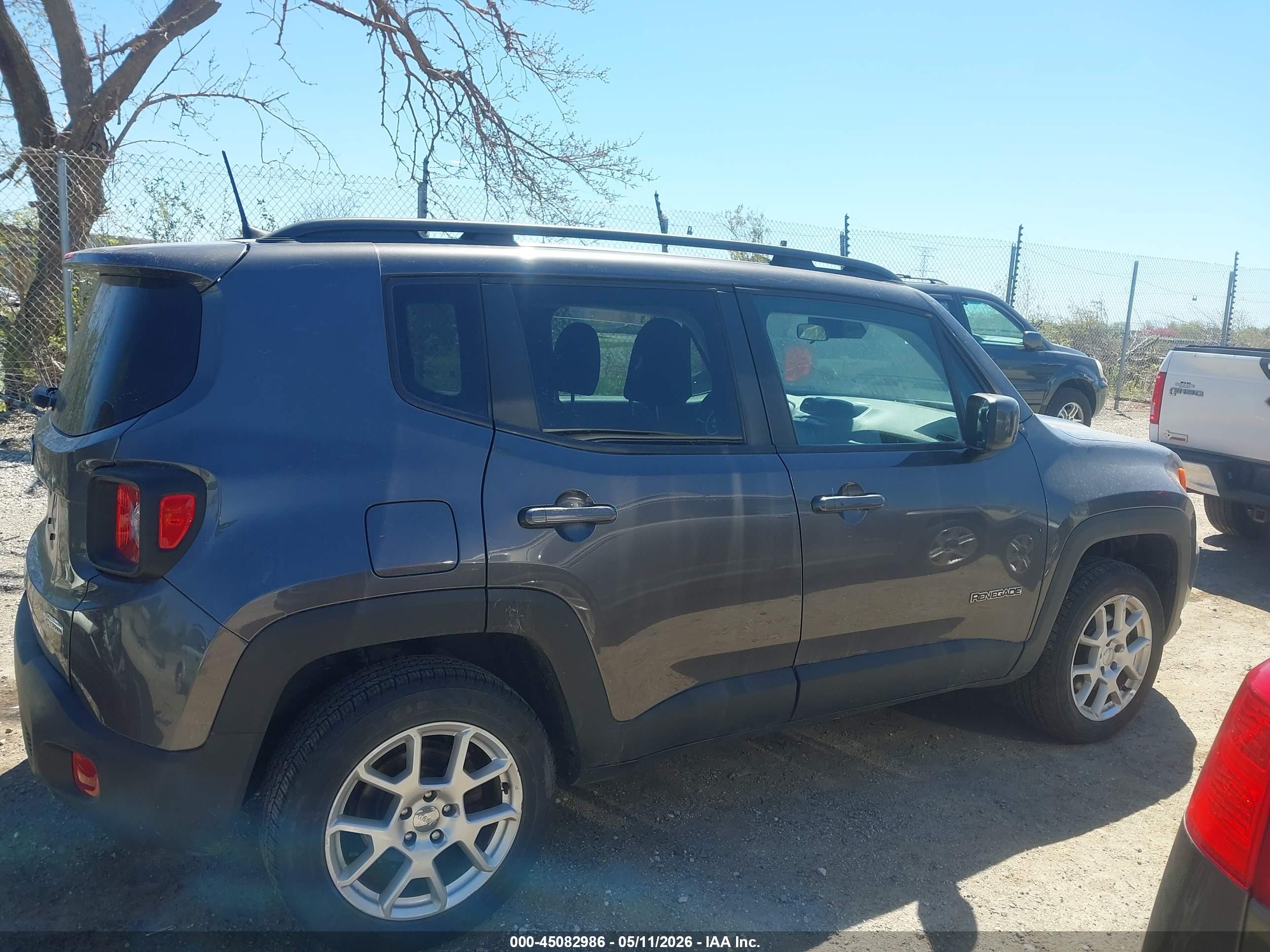 2020 Jeep Renegade Latitude Серый vin: ZACNJBBB6LPL90868