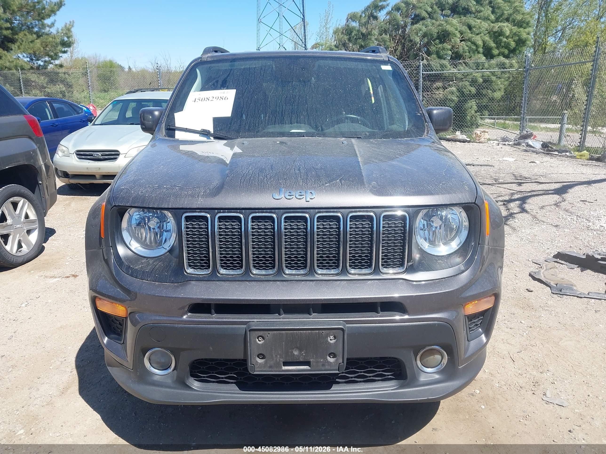 2020 Jeep Renegade Latitude Серый vin: ZACNJBBB6LPL90868