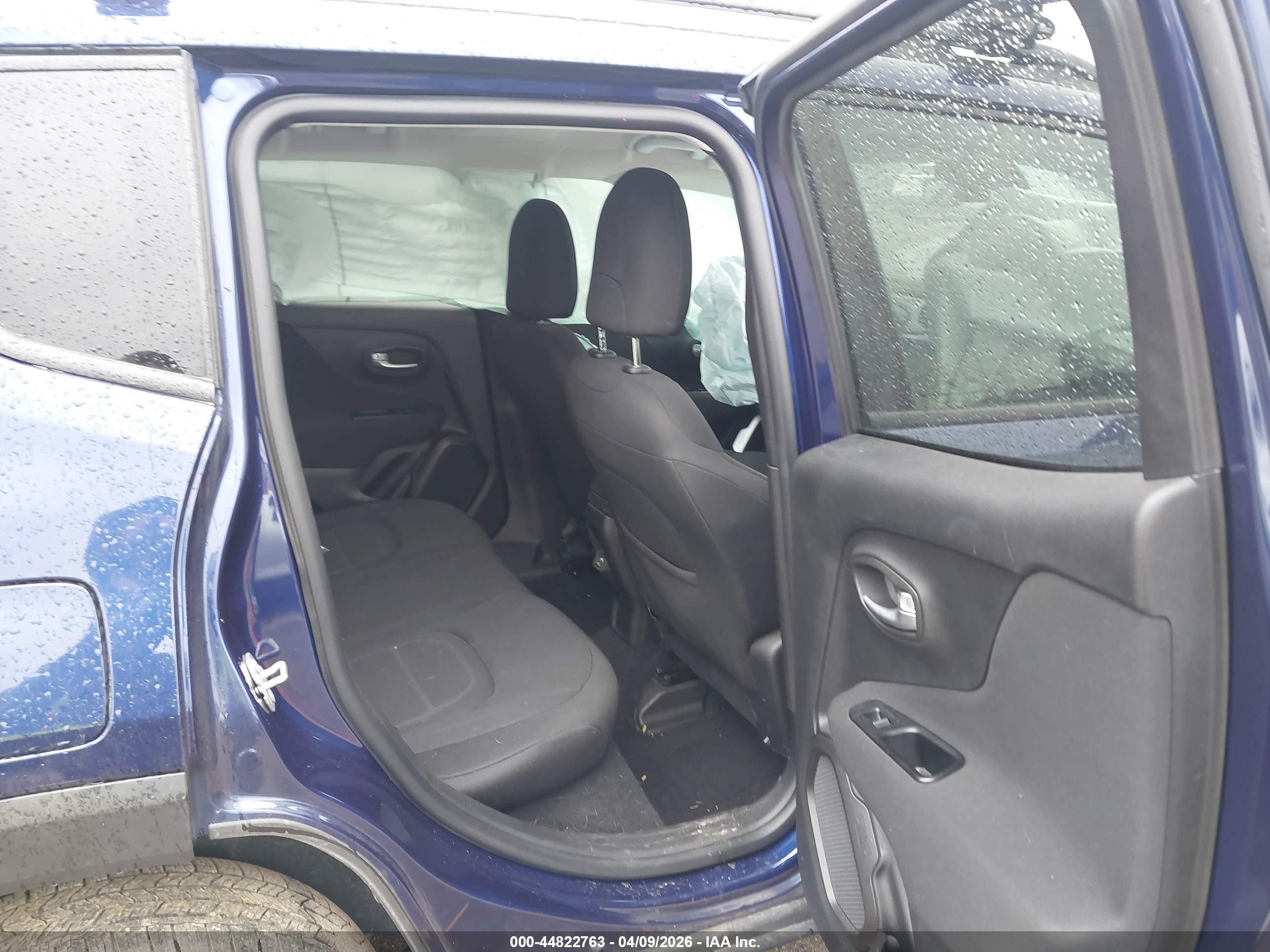 2019 Jeep Renegade Latitude 4x4 Blue vin: ZACNJBBB5KPK73958