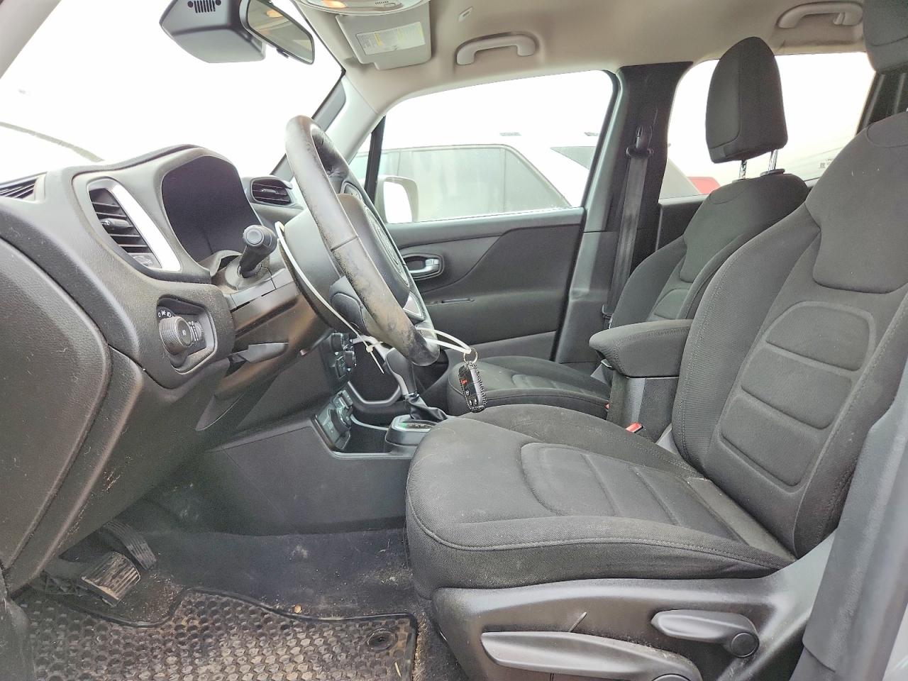 2020 Jeep Renegade Latitude Gray vin: ZACNJBBB6LPL52850