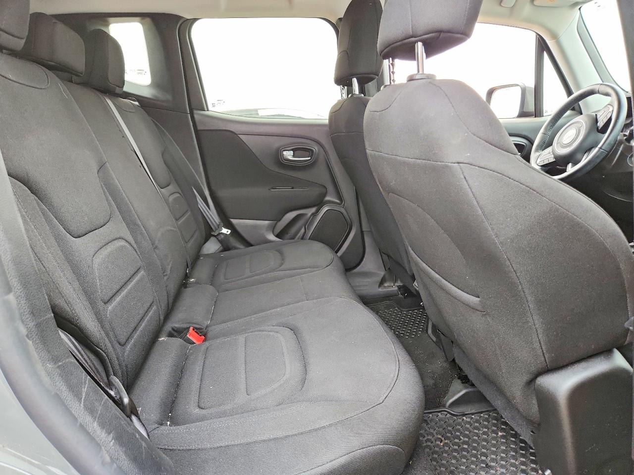 2020 Jeep Renegade Latitude Gray vin: ZACNJBBB6LPL52850