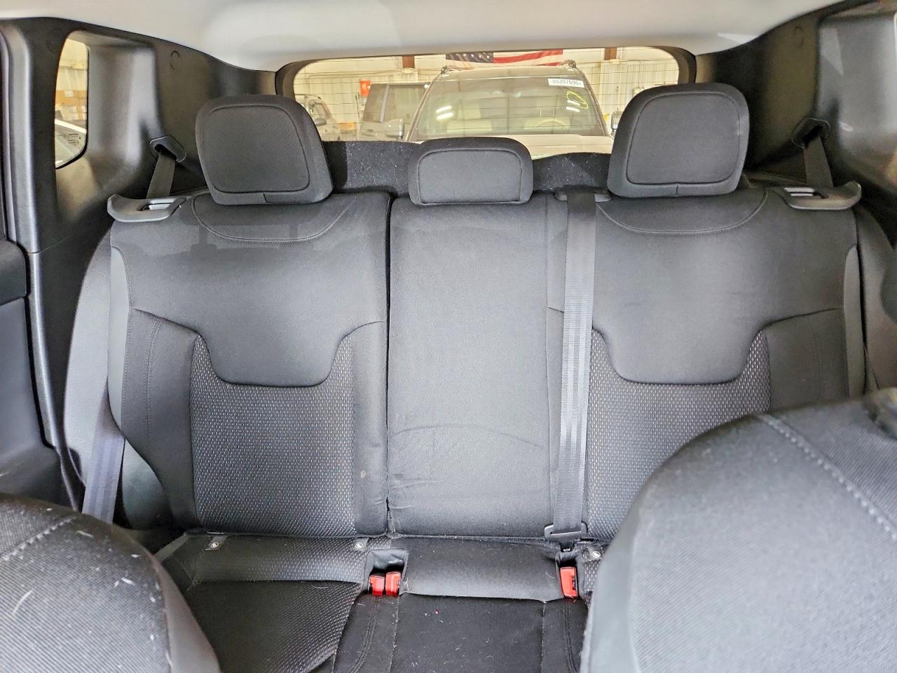 2020 Jeep Renegade Latitude Gray vin: ZACNJBBB6LPL83337