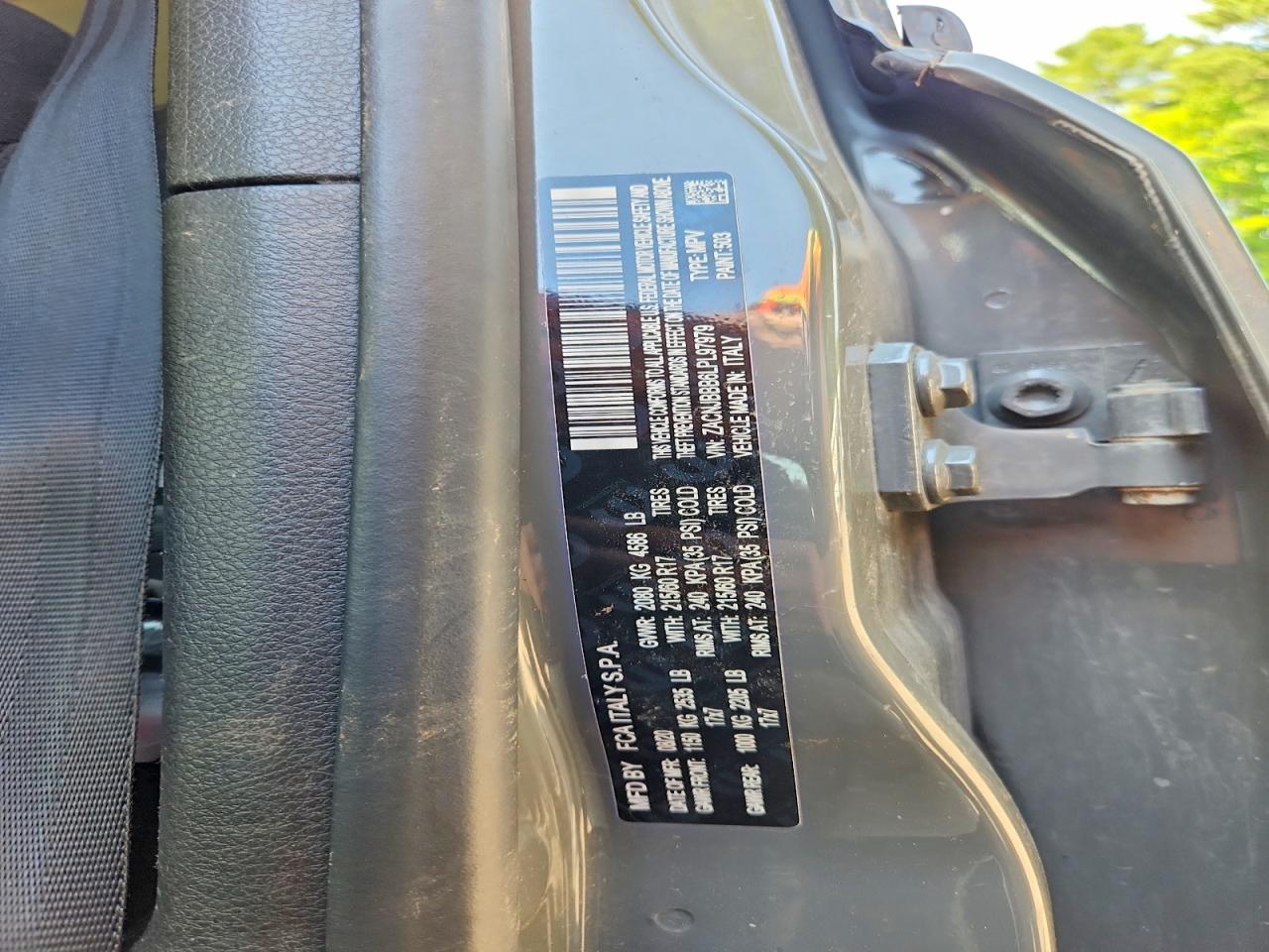 2020 Jeep Renegade Latitude Gray vin: ZACNJBBB6LPL97979