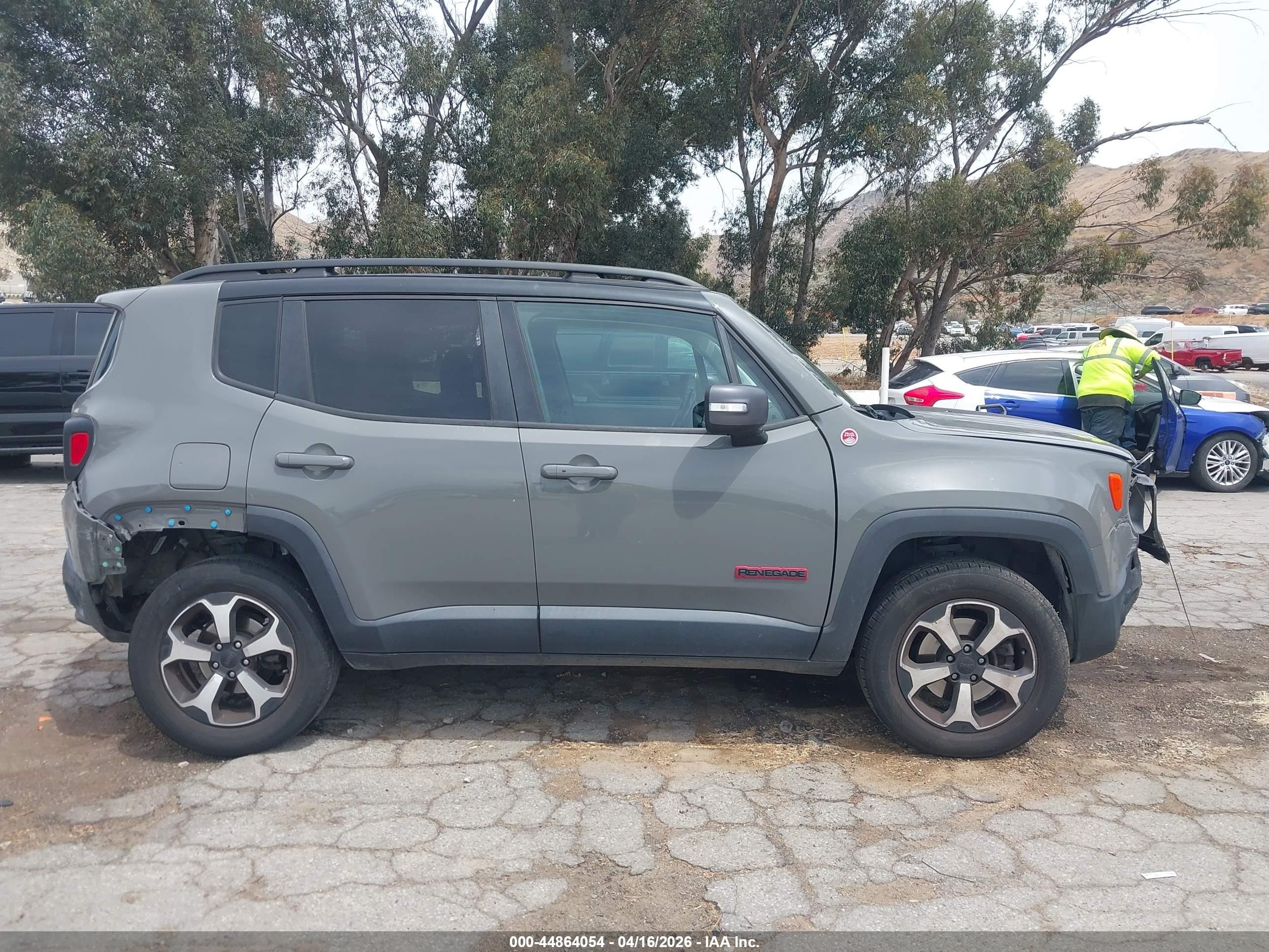 2019 Jeep Renegade Trailhawk 4x4 Gray vin: ZACNJBC10KPK54675
