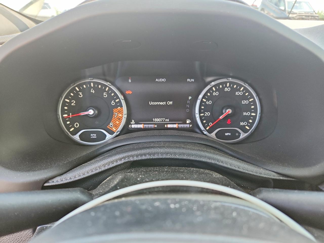 2020 Jeep Renegade Trailhawk White vin: ZACNJBC13LPL07936