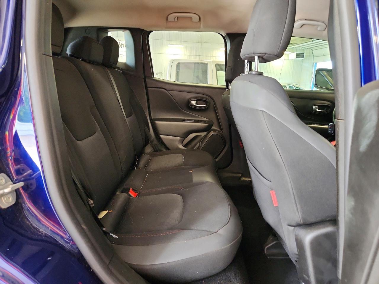 2019 Jeep Renegade Trailhawk Синий vin: ZACNJBC16KPK36391