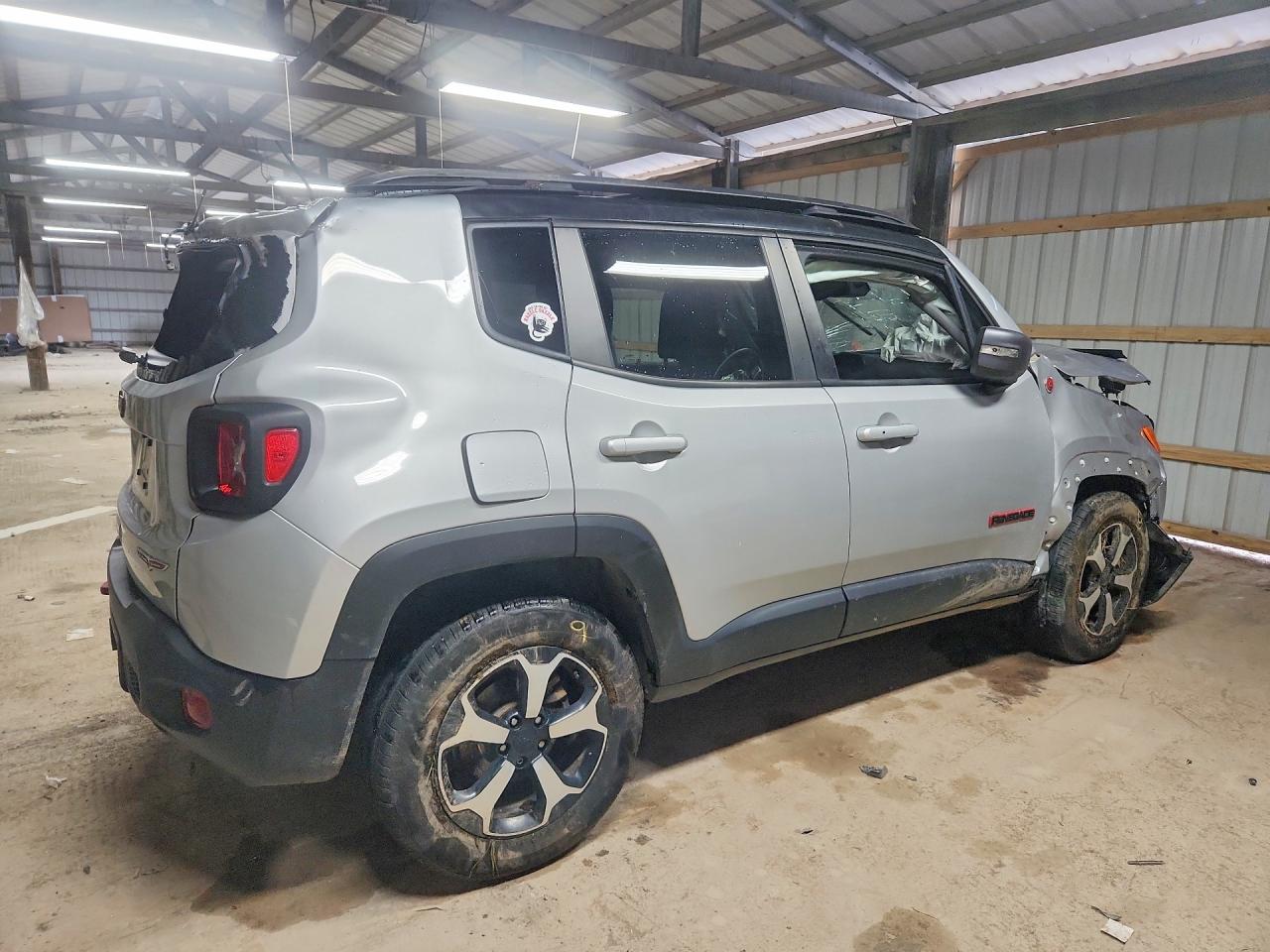 2019 Jeep Renegade Trailhawk Серебряный vin: ZACNJBC17KPK00239