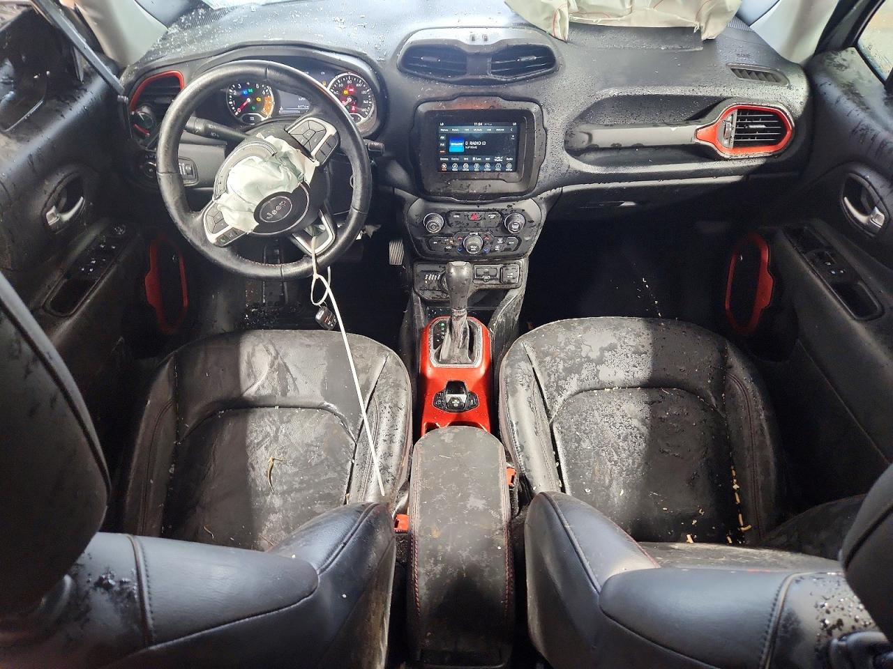 2019 Jeep Renegade Trailhawk Серебряный vin: ZACNJBC17KPK00239