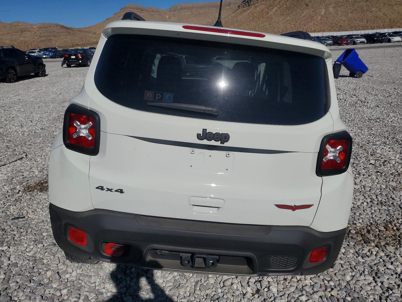 2020 Jeep Renegade Trailhawk White vin: ZACNJBC17LPL56038