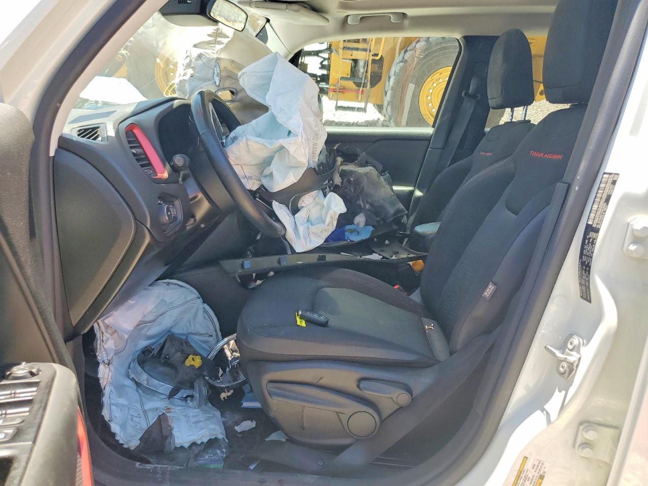 2020 Jeep Renegade Trailhawk White vin: ZACNJBC17LPL56038