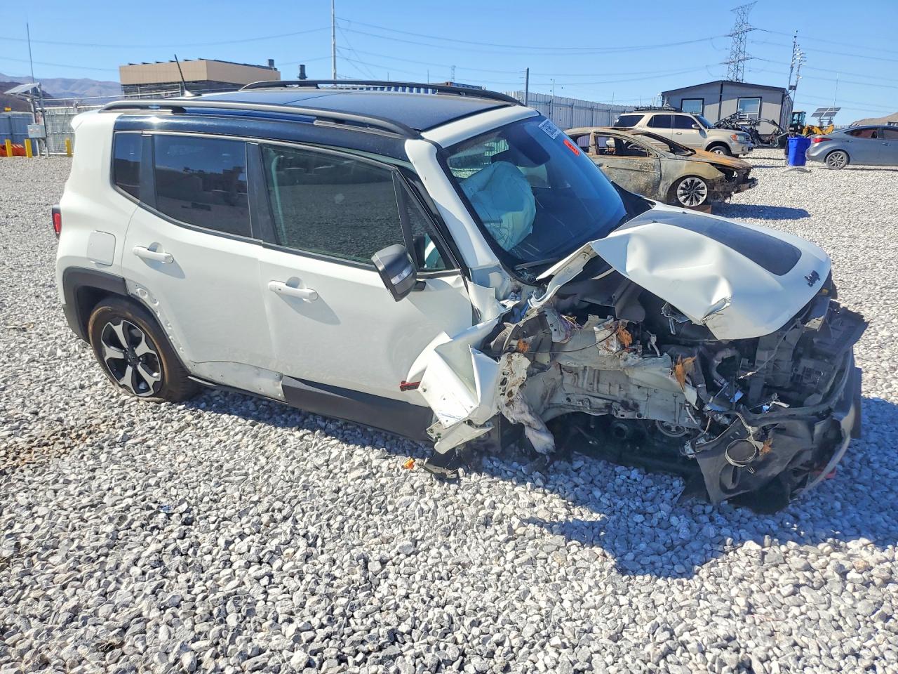 2020 Jeep Renegade Trailhawk White vin: ZACNJBC17LPL56038