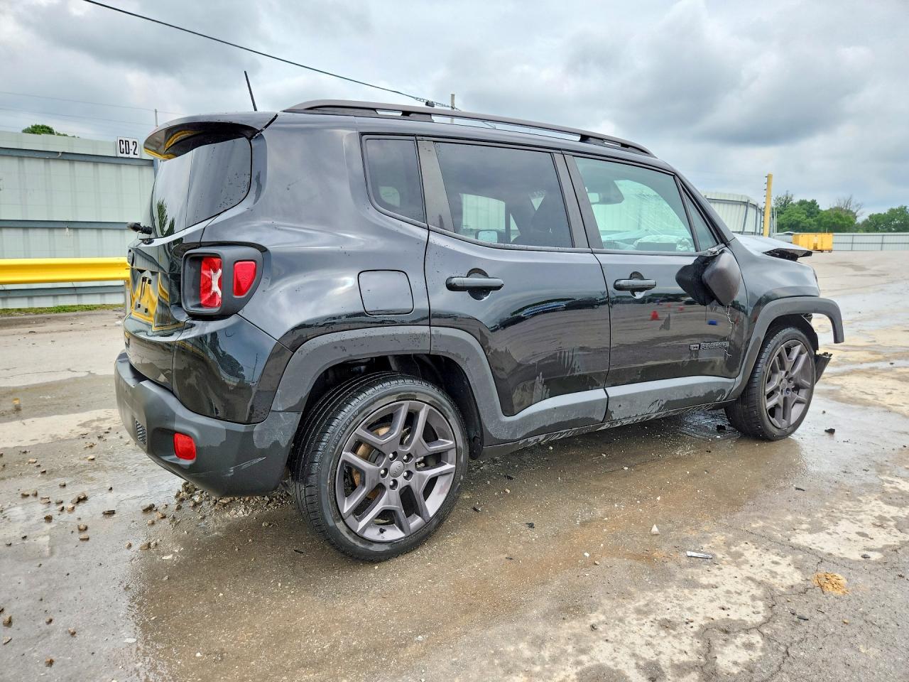2021 Jeep Renegade Latitude Черный vin: ZACNJCBB7MPN16422
