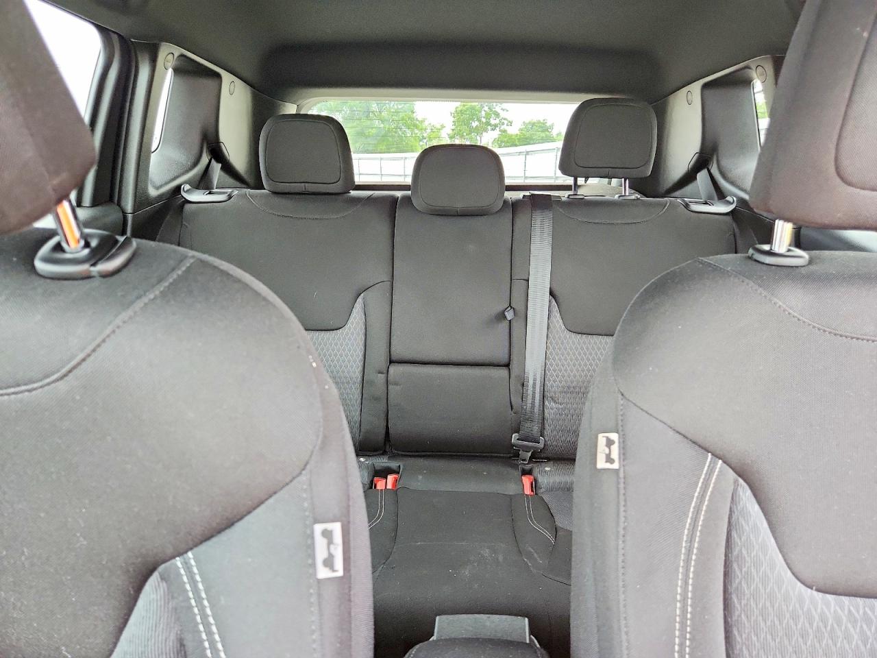 2021 Jeep Renegade Latitude Черный vin: ZACNJCBB7MPN16422