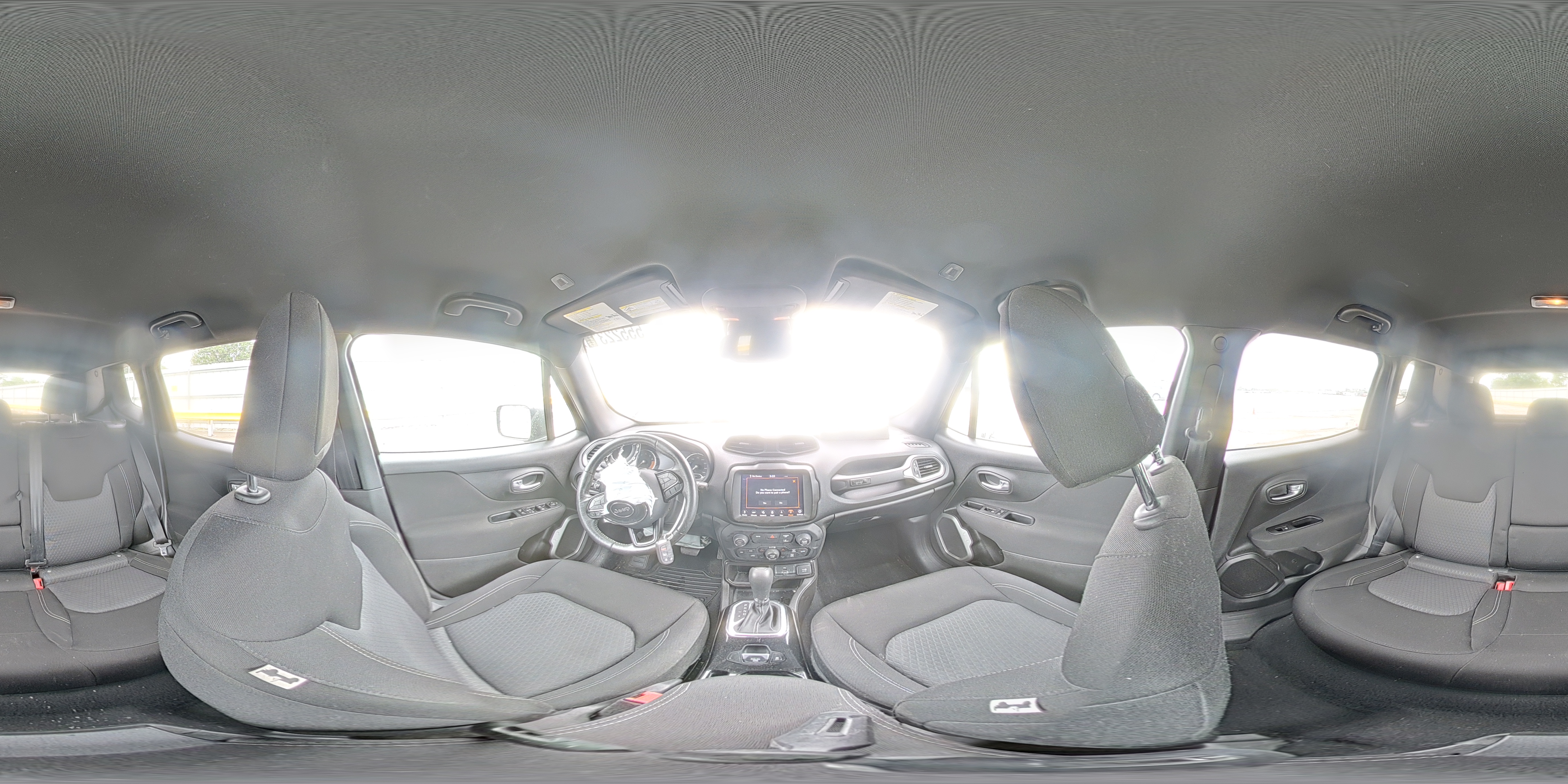 2021 Jeep Renegade Latitude Черный vin: ZACNJCBB7MPN16422