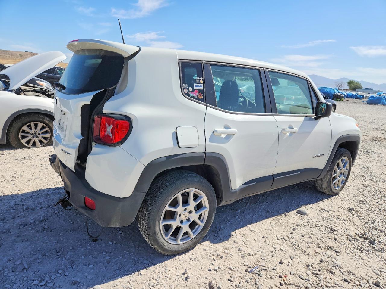 2022 Jeep Renegade Sport White vin: ZACNJDA13NPN54715