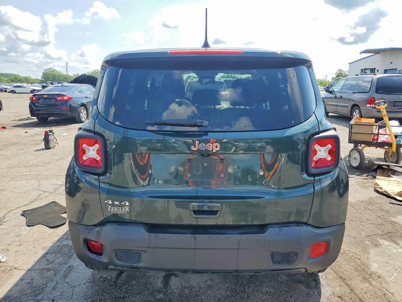 2021 Jeep Renegade Sport Green vin: ZACNJDAB8MPM30222