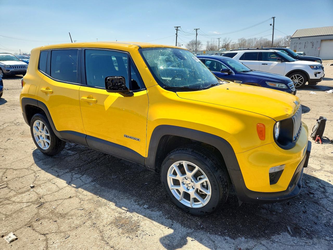 2023 Jeep Renegade Latitude Желтый vin: ZACNJDB10PPP38933