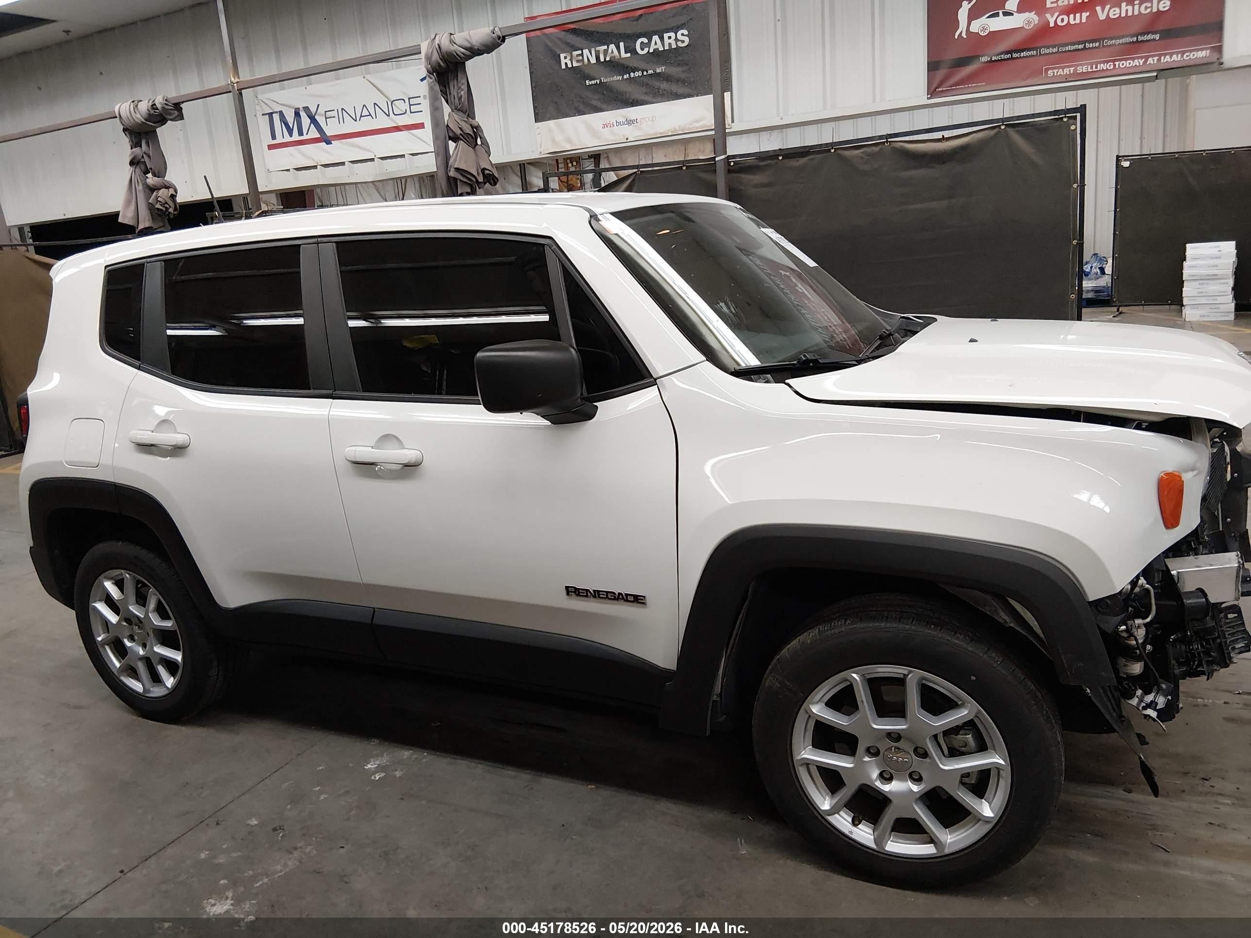 2023 Jeep Renegade Latitude 4x4 White vin: ZACNJDB11PPP13054