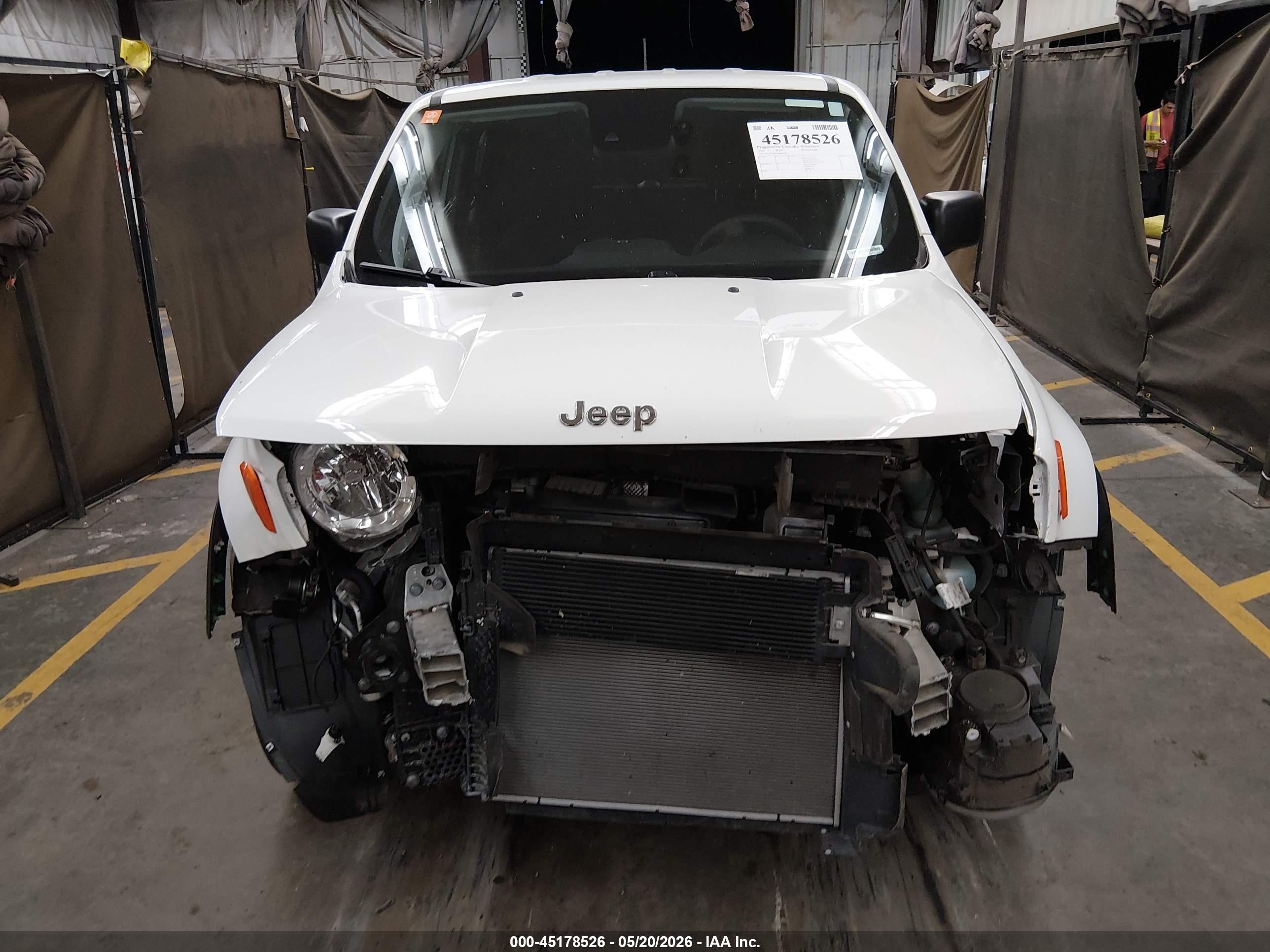2023 Jeep Renegade Latitude 4x4 White vin: ZACNJDB11PPP13054