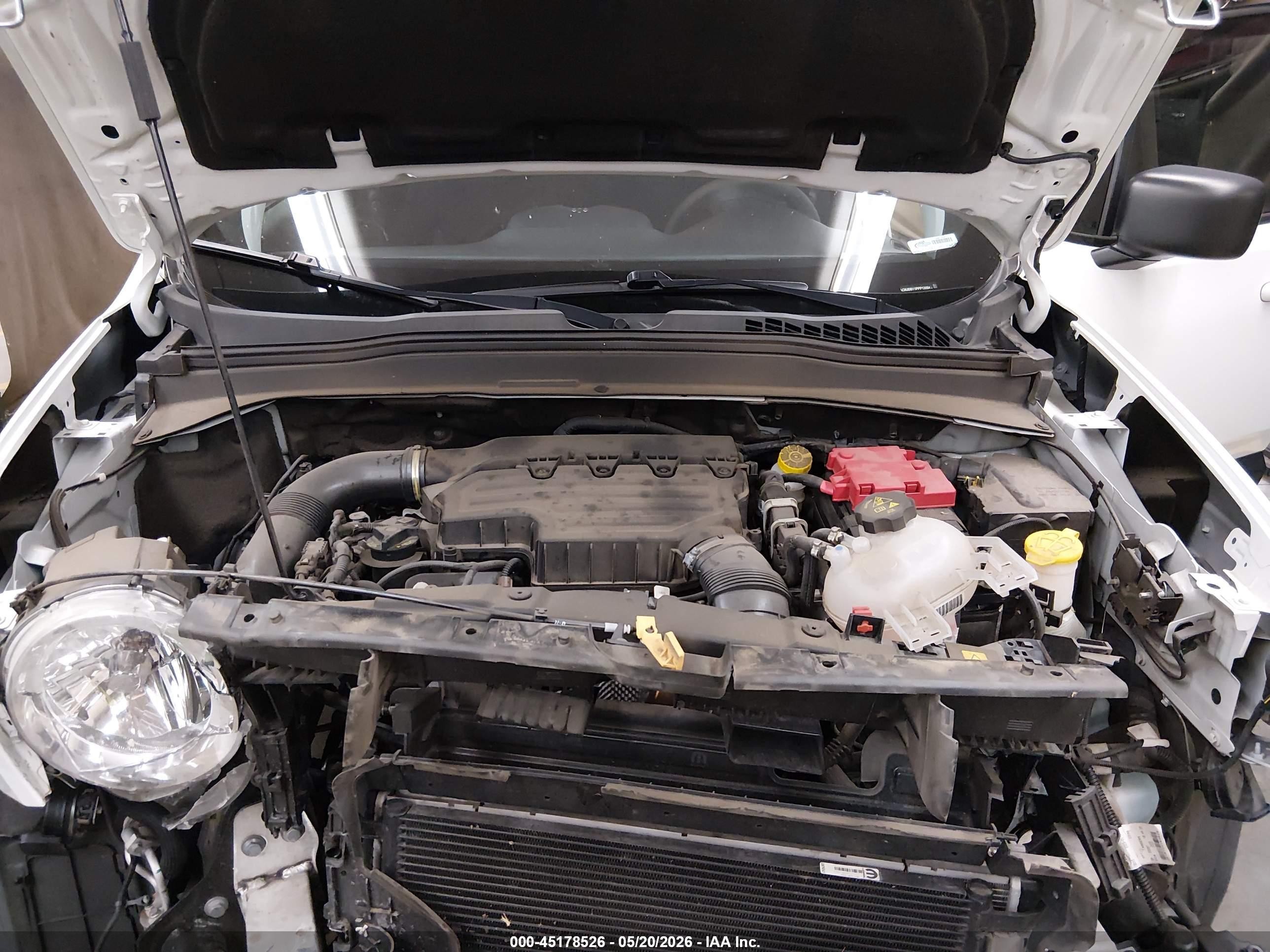 2023 Jeep Renegade Latitude 4x4 White vin: ZACNJDB11PPP13054