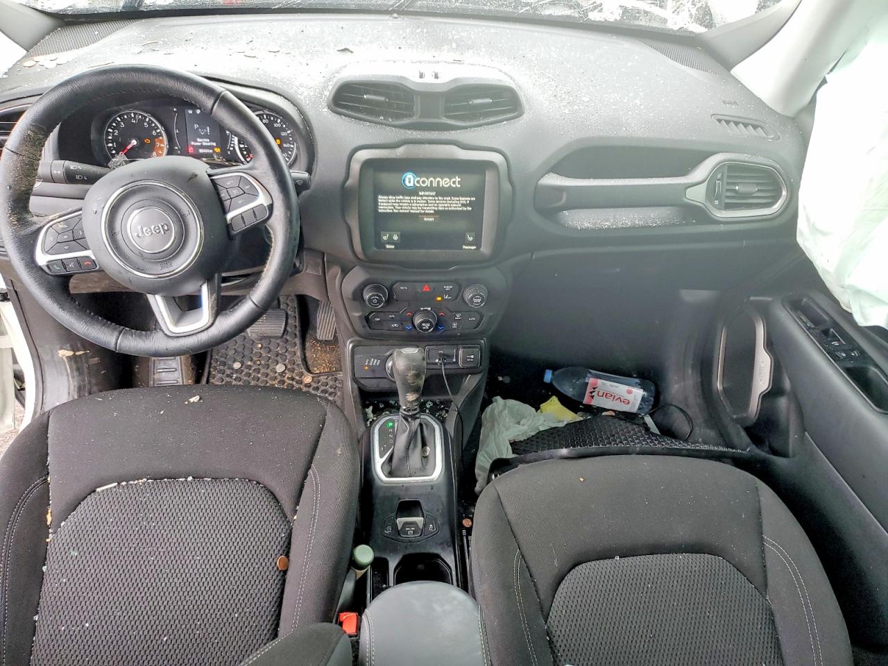 2023 Jeep Renegade Latitude Белый vin: ZACNJDB11PPP13586